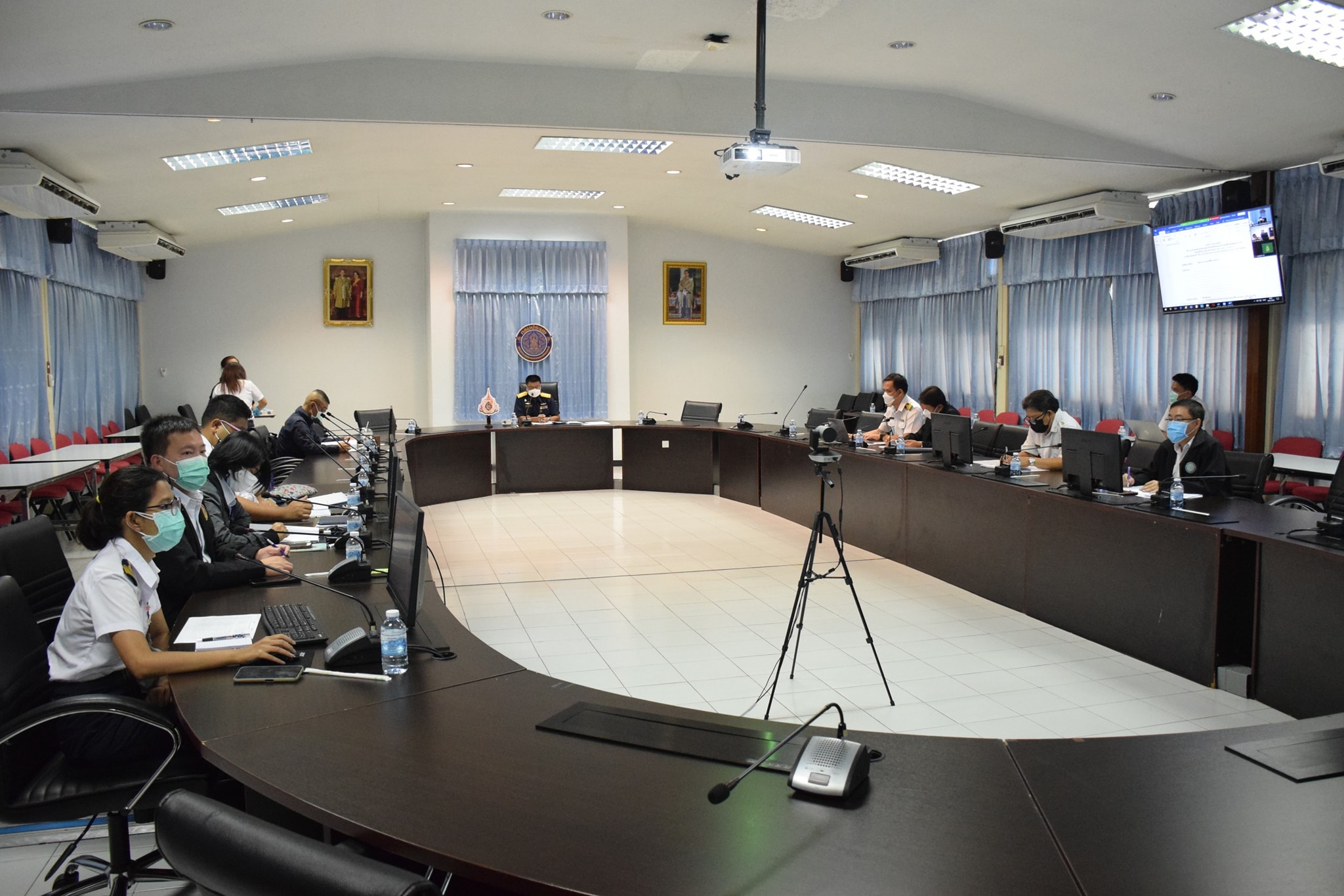 นายบัญชา สุขแก้ว รองอธิบดีกรมประมง เป็นประธานการประชุมแนวทางการดำเนินการทางกฎหมายกับเรือสนับสนุนการประมงที่ขาดส่งสัญญาณ VMS..คลิก