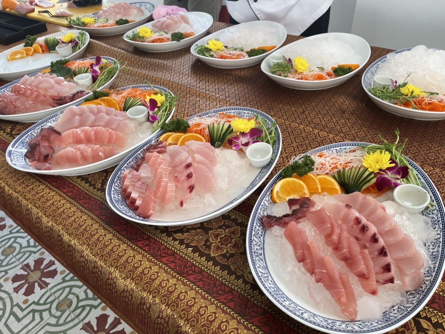 กระทรวงเกษตรและสหกรณ์ จังหวัดภูเก็ต เป็นเจ้าภาพจัดกิจกรรม “คนตงห่อ ยกชั้น แบ่งปันทุกข์ - สุข” (Together We Share) ครั้งที่ 12..คลิก