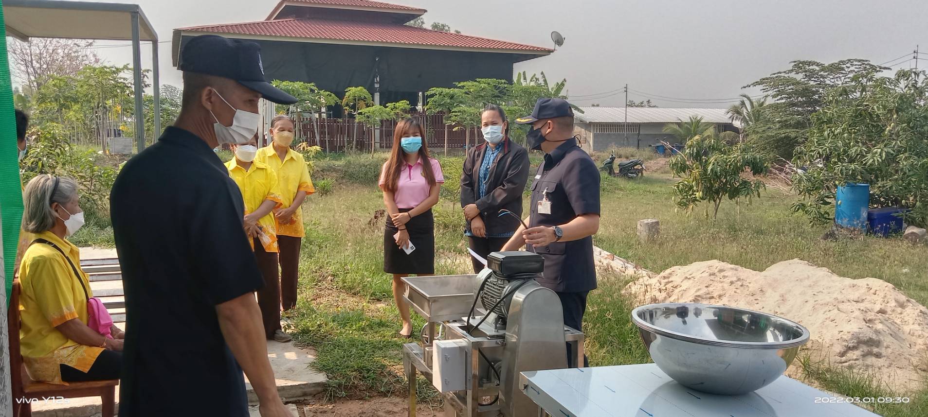 ส่งมอบโรงเรือน ครุภัณฑ์ วัสดุ และ อุปกรณ์ ให้กับกลุ่มส่งเสริมอาชีพแปรรูปปลา ณ บ.หนองสังข์ ม.2 ต.หนองสังข์ อ.อรัญประเทศ จังหวัดสระแก้ว..คลิก