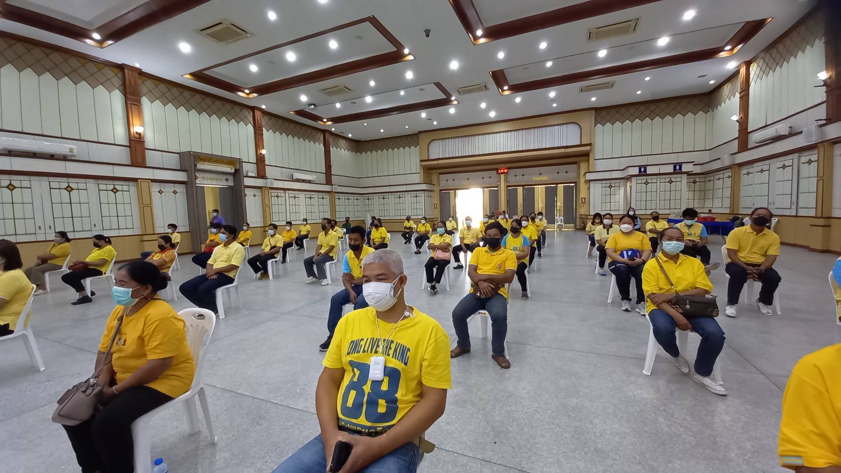 สำนักงานประมงอำเภอวารินชำราบ ร่วมพิธีมอบเงินชดเชยค่าทำลายสุกรจากโรคระบาด จังหวัดอุบลราชธานี..คลิก