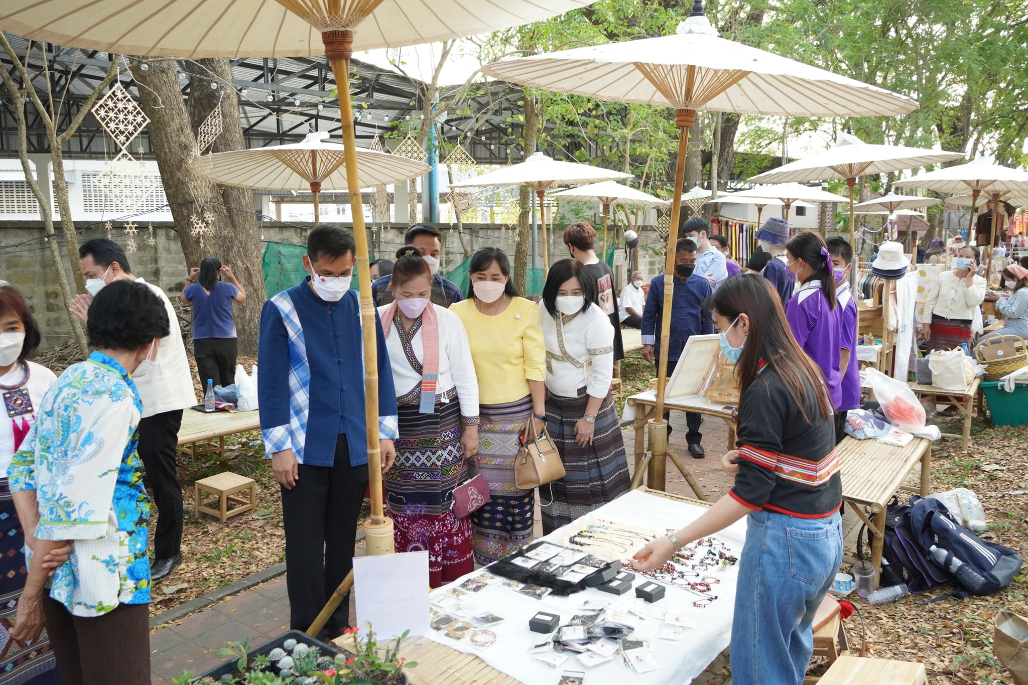 ประมงจังหวัดน่าน ร่วมกิจกรรมเผยแพร่และประชาสัมพันธ์ถ่ายทอดองค์ความรู้ประวัติศาสตร์กำแพงเมือง - คูเมือง..คลิก