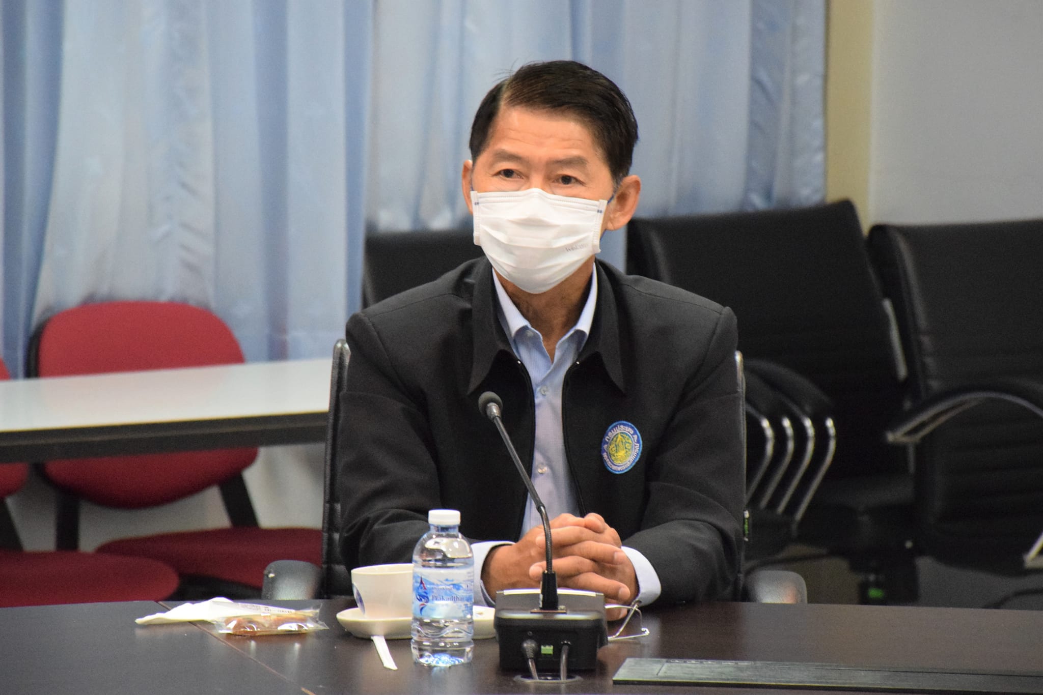 นายเฉลิมชัย สุวรรณรักษ์ อธิบดีกรมประมง เป็นประธานการประชุมชี้แจงหลักเกณฑ์การจำหน่ายสินค้าประมง Fisherman Shop..คลิก
