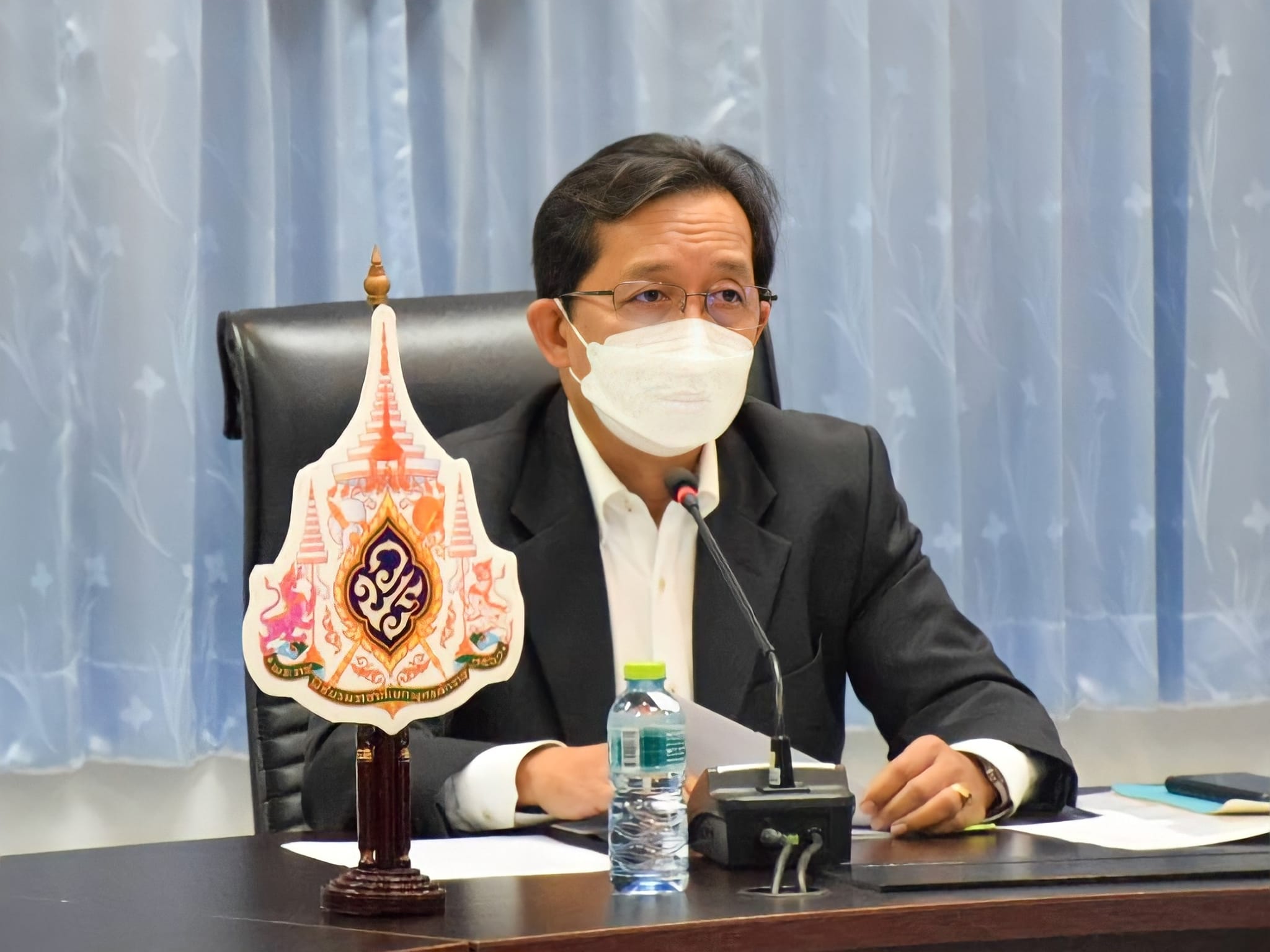 นายเฉลิมชัย สุววรรณรักษ์ อธิบดีกรมประมง เป็นประธานการประชุมแผนฟื้นฟูผลผลิตกุ้งทะเลของประเทศไทย โดยมีผู้ตรวจราชการกรมฯ ผู้เชี่ยวชาญฯ และผู้อำนวยการกองฯ ที่เกี่ยวข้อง เพื่อพิจารณาแนวทางในการฟื้นฟูผลผลิตกุ้งทะเลของประเทศไทย และพิจารณา (ร่าง) แผนการดำเนินงานเพื่อฟื้นฟูผลผลิตกุ้งทะเลปี 2565 และ 2566..คลิก