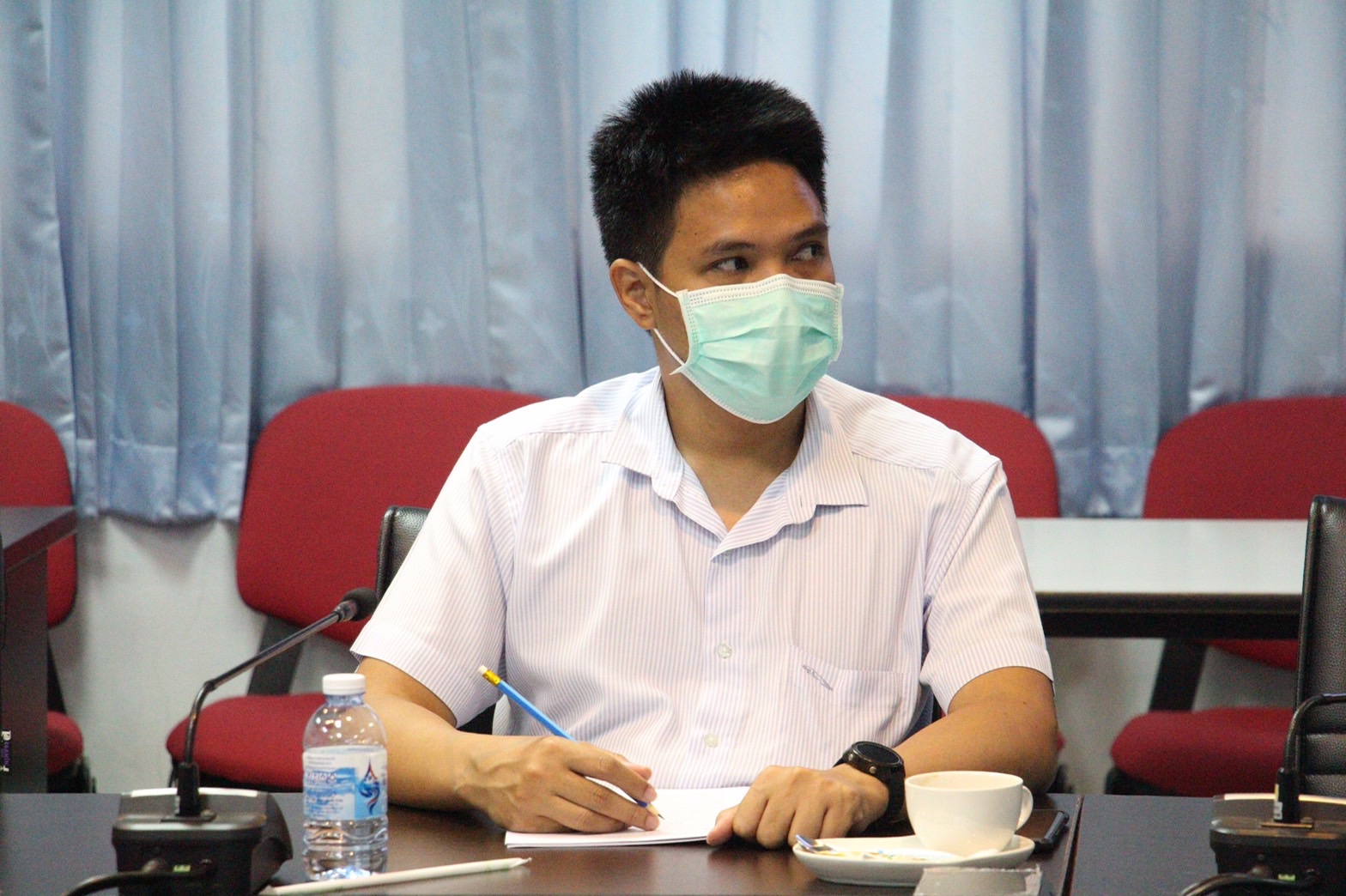 ร่วมประชุมหารือแนวทางการช่วยเหลือเกษตรกรผู้ประสบภัยพิบัติ..คลิก