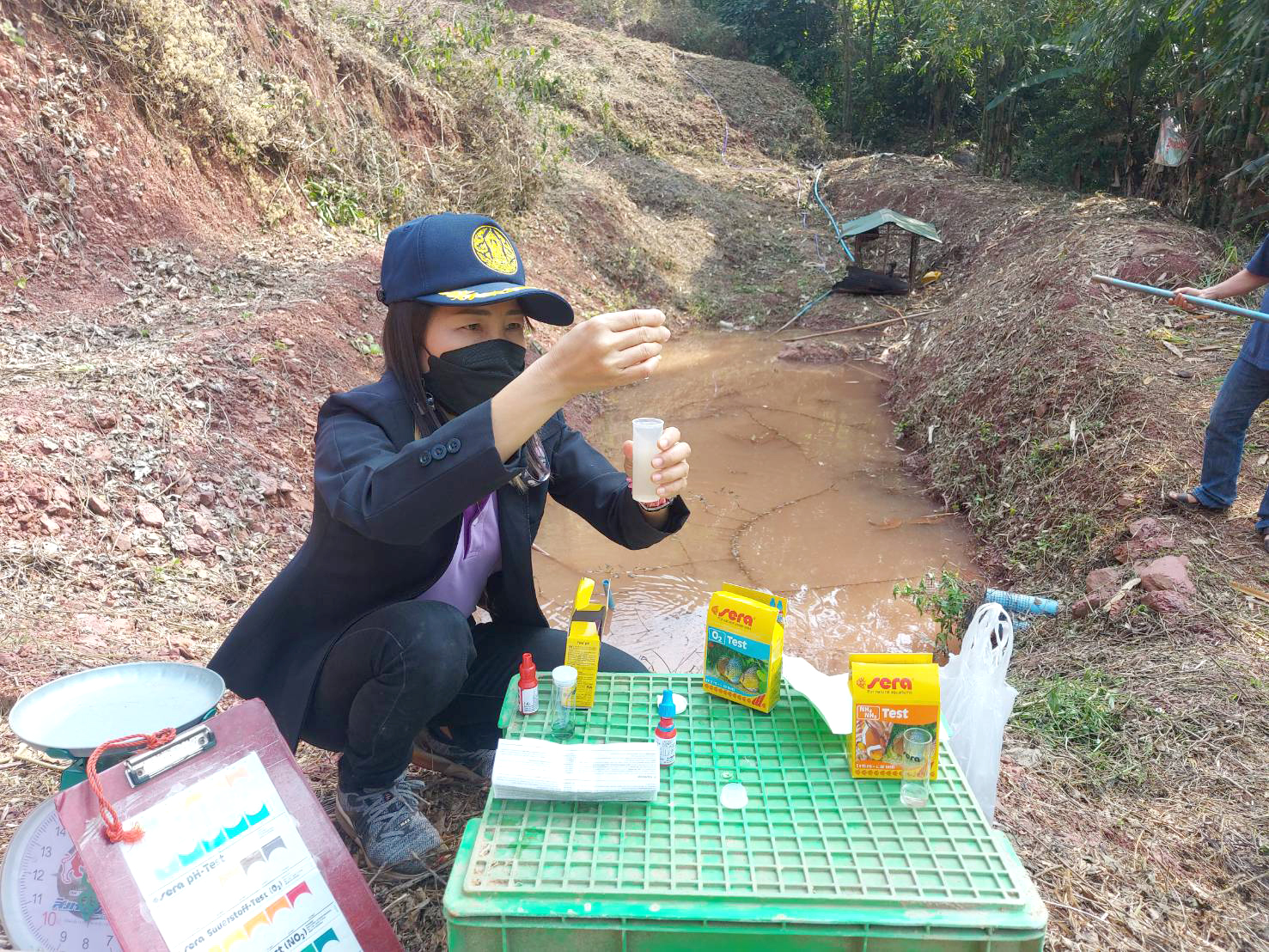 ประมงจังหวัดน่าน มอบหมายให้ ประมงอำเภอปัว ลงพื้นที่ติดตามผลการเลี้ยงปลา และตรวจคุณภาพน้ำของบ่อเลี้ยงปลาในโครงการโคกหนองนาโมเดล..คลิก