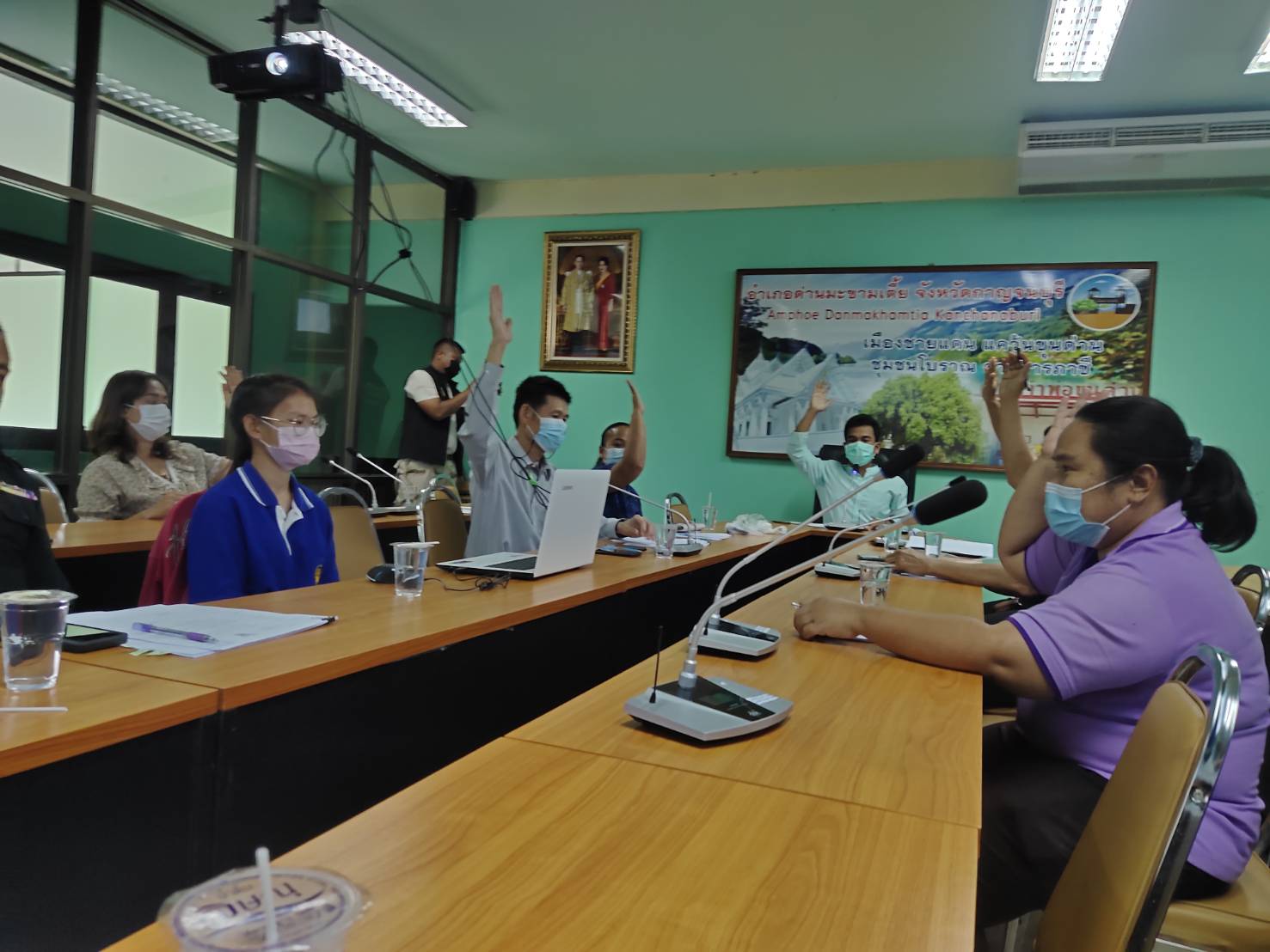 ประชุมคณะกรรมการให้ความช่วยเหลือผู้ประสบภัยพิบัติระดับอำเภอ(ก.ช.ภ.อ.)ครั้งที่ 1/2565 (กิจกรรมสนับสนุนด้านการประมง)..คลิก