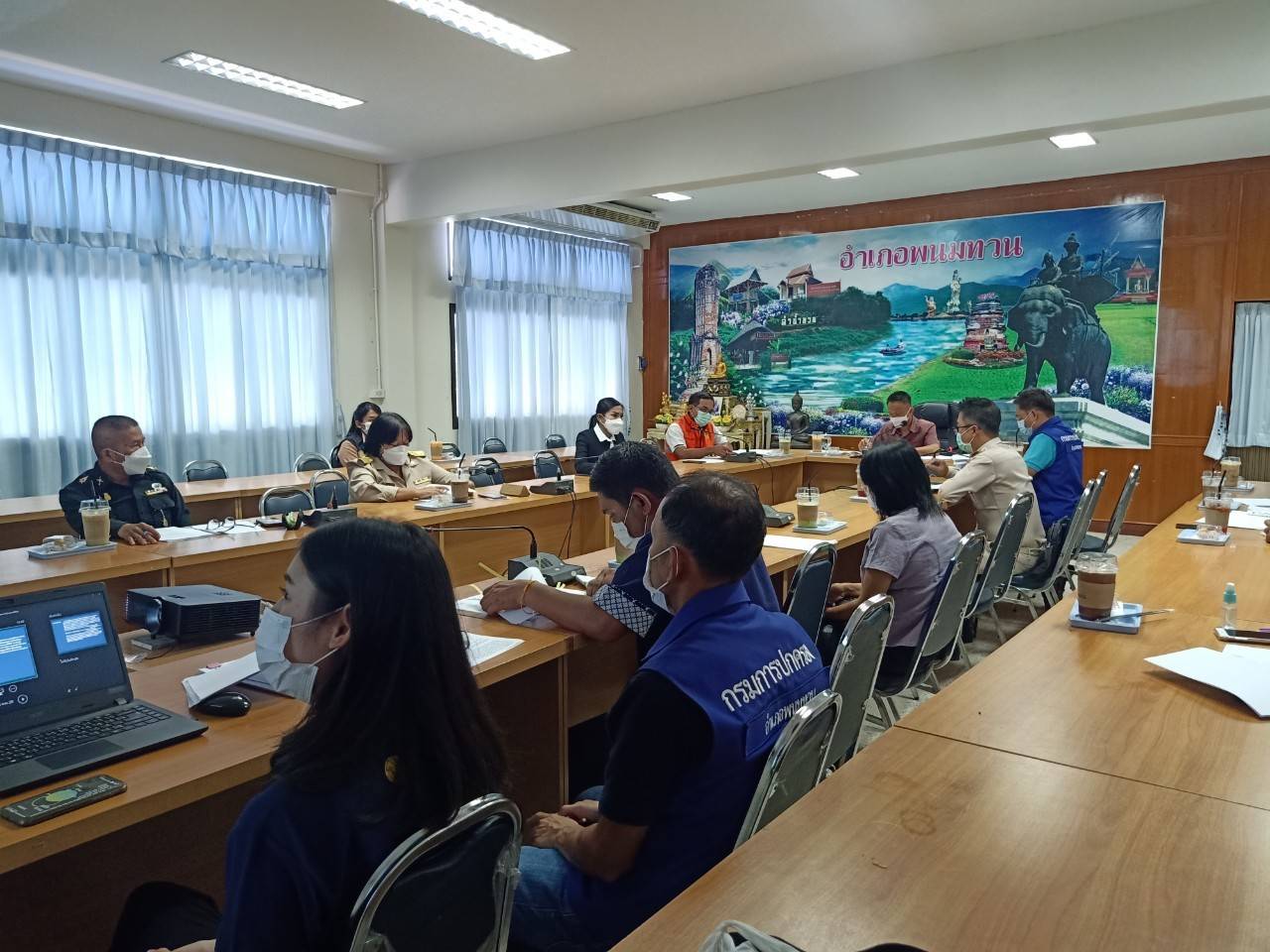ประชุมคณะกรรมการให้ความช่วยเหลือผู้ประสบภัยพิบัติระดับอำเภอ(ก.ช.ภ.อ.)ครั้งที่ 3/2565 (กิจกรรมสนับสนุนด้านการประมง)..คลิก