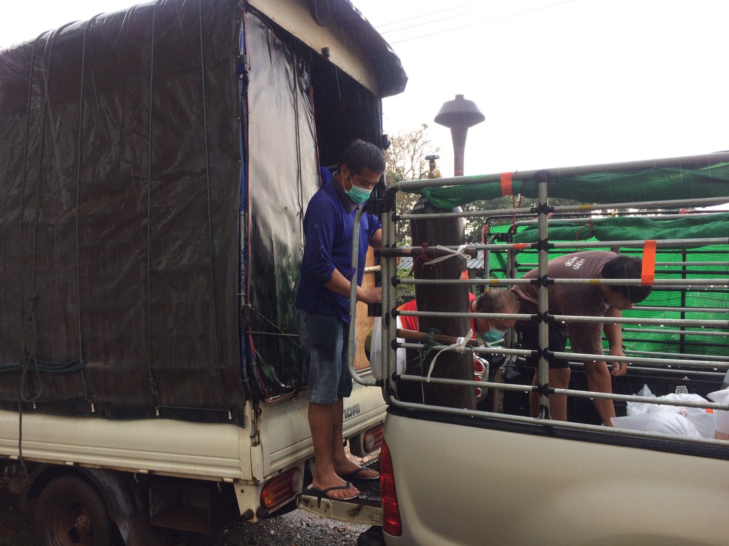 ตรวจสอบสินค้าประมง ส่งออกไปยัง สปป.ลาว..คลิก