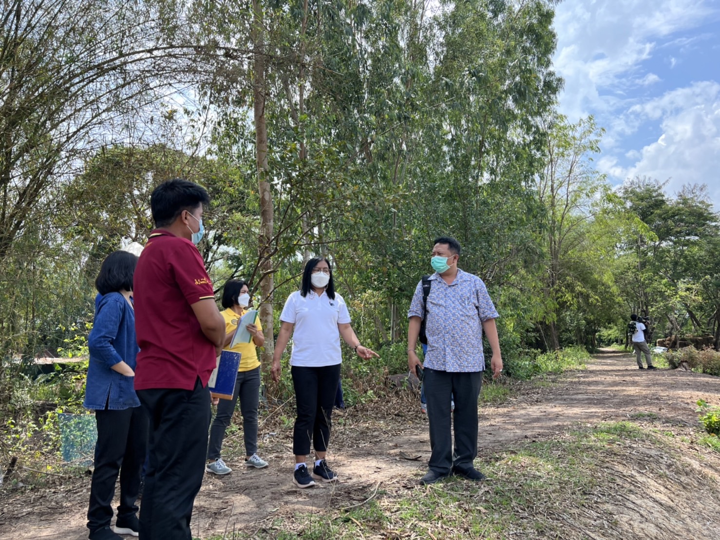 การติดตามการดำเนินงานโครงการธนาคารผลผลิตสัตว์น้ำแบบมีส่วนร่วม ณ แหล่งน้ำหนองเสี่ยนดุม อ.หนองแสง แหล่งน้ำหนองหายโศก อ.หนองหาน และ แหล่งน้ำทำนบปลาห้วยวังเบญ อ.ประจักษ์ศิลปาคม จ.อุดรธานี..คลิก