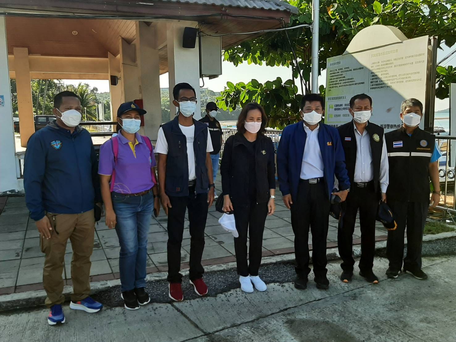 นายบัญชา สุขเเก้ว รองอธิบดีกรมประมง เเละคณะฯ ลงพื้นที่หมู่ 3 ตำบลพรุใน อำเภอเกาะยาว จังหวัดพังงา