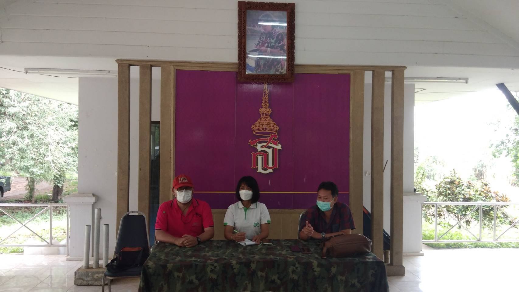 ประชุมติดตามโครงการฯและกิจกรรมต่างๆ ของศูนย์เรียนรู้การพัฒนาเกษตรอ่างเก็บน้ำห้วยไฟ..คลิก