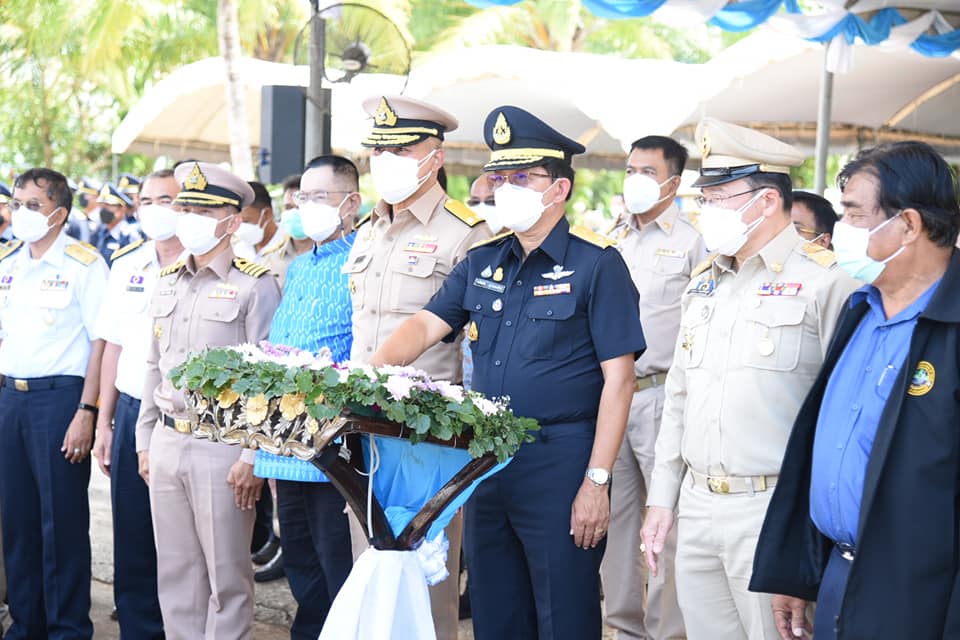 นายเฉลิมชัย สุวรรณรักษ์ อธิบดีกรมประมง ให้เกียรติเป็นประธานในพิธีประกาศใช้มาตรการบริหารจัดการทรัพยากรสัตว์น้ำมีไข่ วางไข่ เลี้ยงตัวอ่อน ทะเลอันดามัน ประจำปี 2565..คลิก