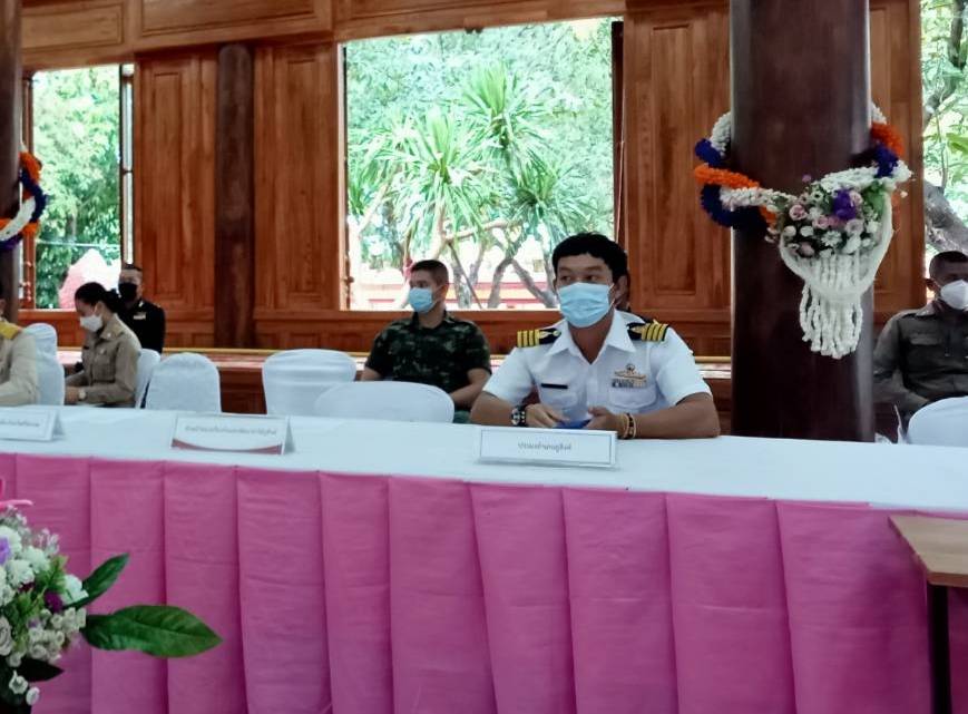 นายสุพรชัย พนารัตนะโสภณ ประมงอำเภอภูสิงห์เข้าร่วมประชุมหัวหน้าส่วนราชการ ประจำอำเภอภูสิงห์ จังหวัดศรีสะเกษ ครั้งที่4/2565 ณ ห้องประชุมร่วมใจเฉลิมพระเกียรติ ที่ว่าการอำเภอภูสิงห์  เวลา 13.00 น. เข้าร่วมประชุมติดตามการดำเนินงานเตรียมการรับผู้แทนพระองค์ ไปเป็นประธานในพิธี เททองหล่อรูปเหมือนพระวิษณุกรรมประจำวิทยาลัยเทคโนโลยีหลวงปู่สรวงวัดไพรพัฒนา ณ วัดไพรพัฒนา ตำบลไพรพัฒนา อำเภอภูสิงห์ จังหวัดศรีสะเกษ..คลิก