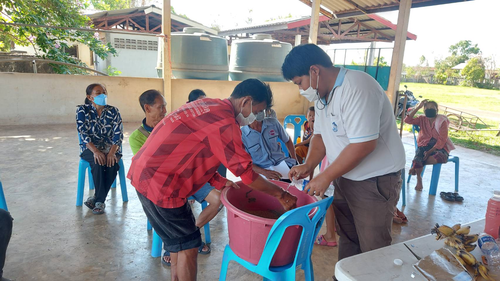 สนับสนุนปัจจัยการผลิตให้แก่เกษตรกรตามโครงการส่งเสริมเกษตรกรเชิงรุกด้านการประมง (Zoning by Agri-map) อำเภอเมืองอำนาจเจริญ จังหวัดอำนาจเจริญ..คลิก