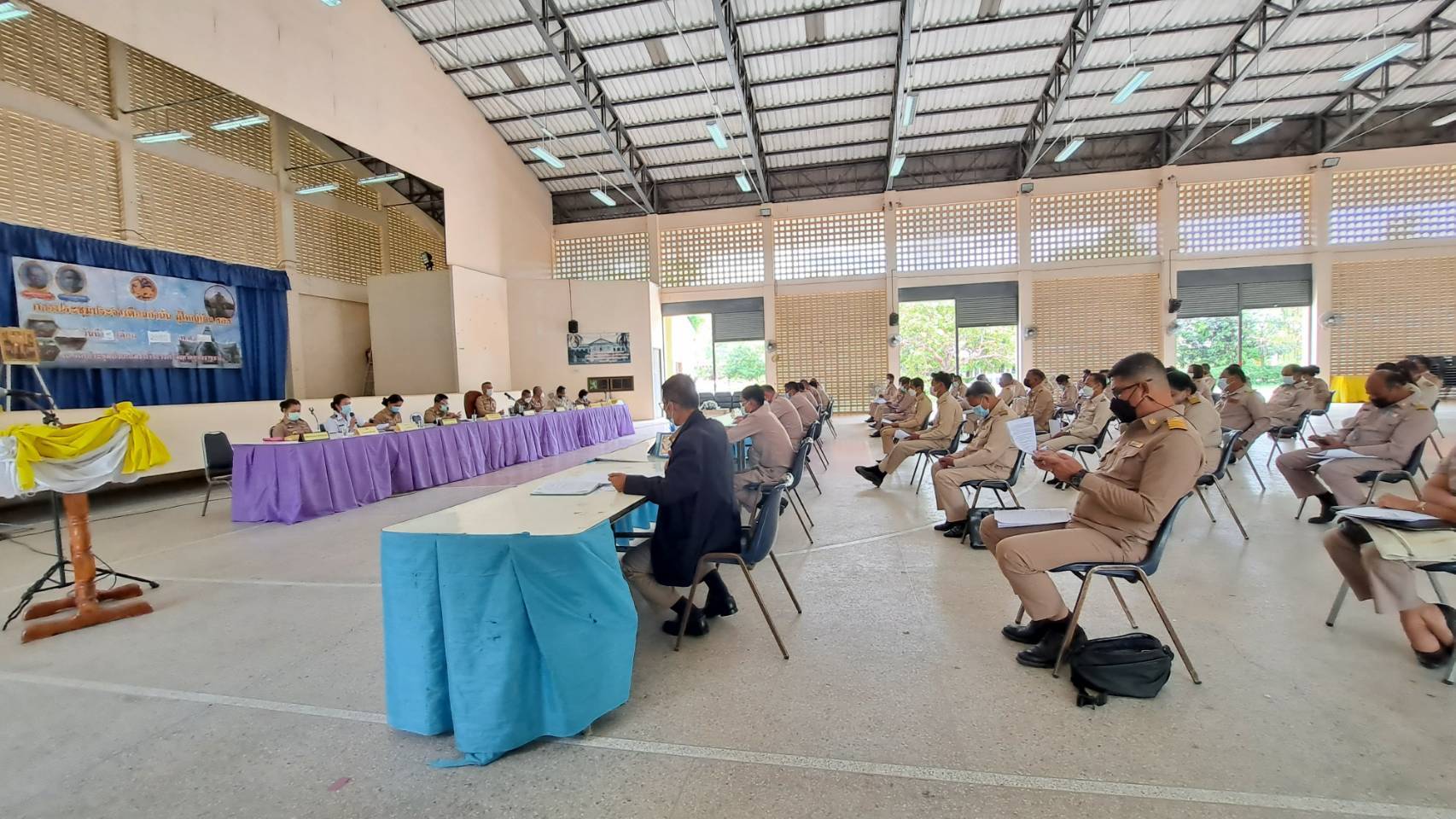    ประมงอำเภอสว่างวีระวงศ์ เข้าร่วมประชุมกำนัน ผู้ใหญ่บ้าน ฯลฯ และหัวหน้าส่วนราชการ ฯลฯ อำเภอสว่างวีระวงศ์ ประจำเดือนเมษายน 2565..คลิก