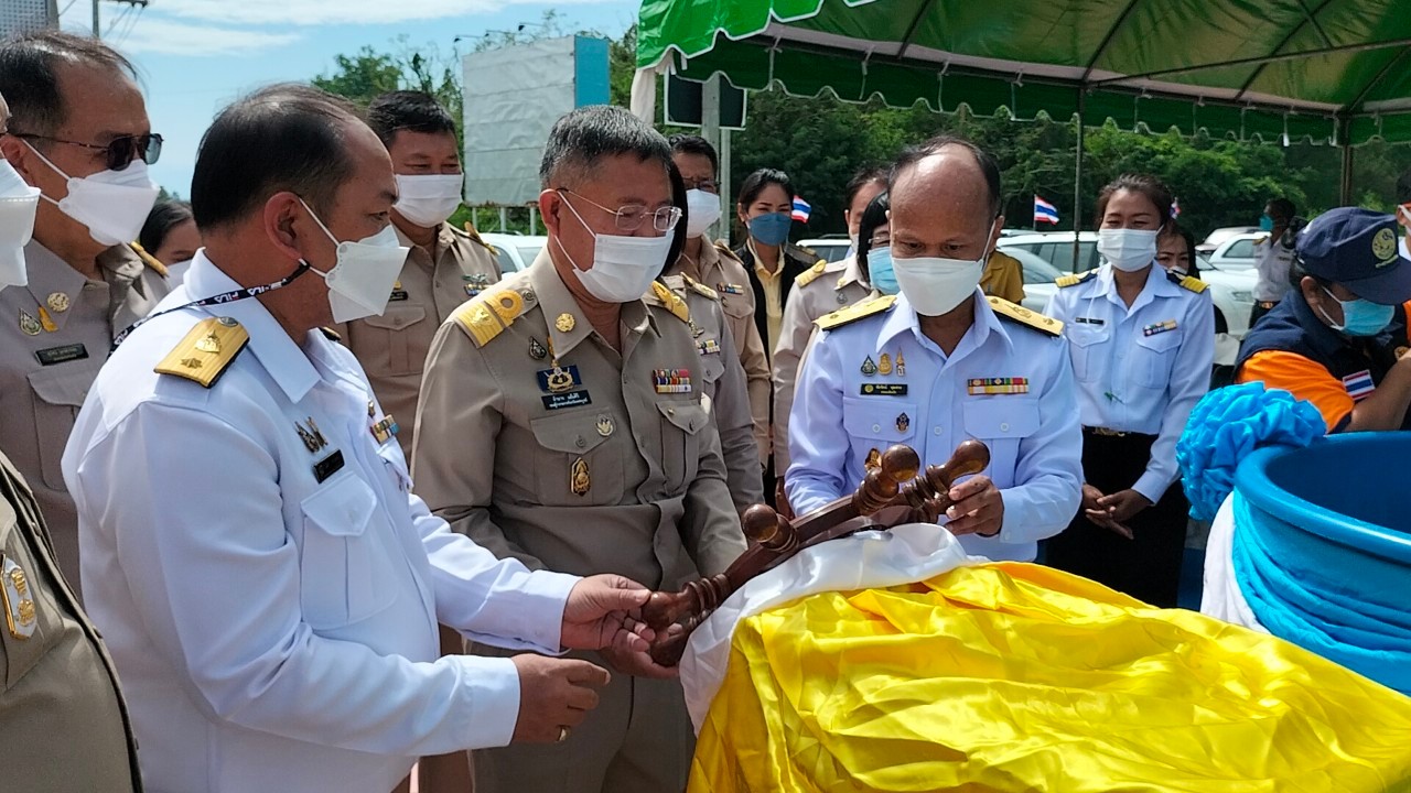 จังหวัดเพชรบูรณ์ จัดพิธีปล่อยพันธุ์สัตว์น้ำ เนื่องในวันข้าราชการพลเรือน  ประจำปี 2565..คลิก
