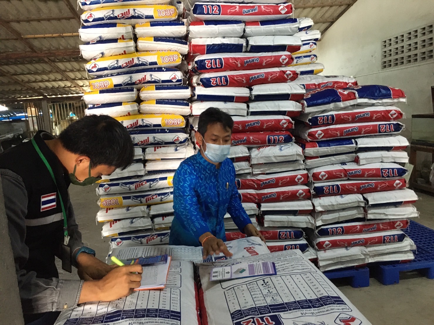 ร่วมตรวจประเมินสถานกักกันและที่พักซากสัตว์น้ำ