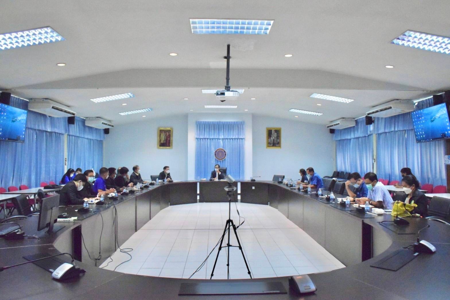 นายเฉลิมชัย สุวรรณรักษ์ อธิบดีกรมประมง ให้การต้อนรับคณะกรรมการบริหารสมาคมการประมงแห่งประเทศไทย (ชุดใหม่)..คลิก