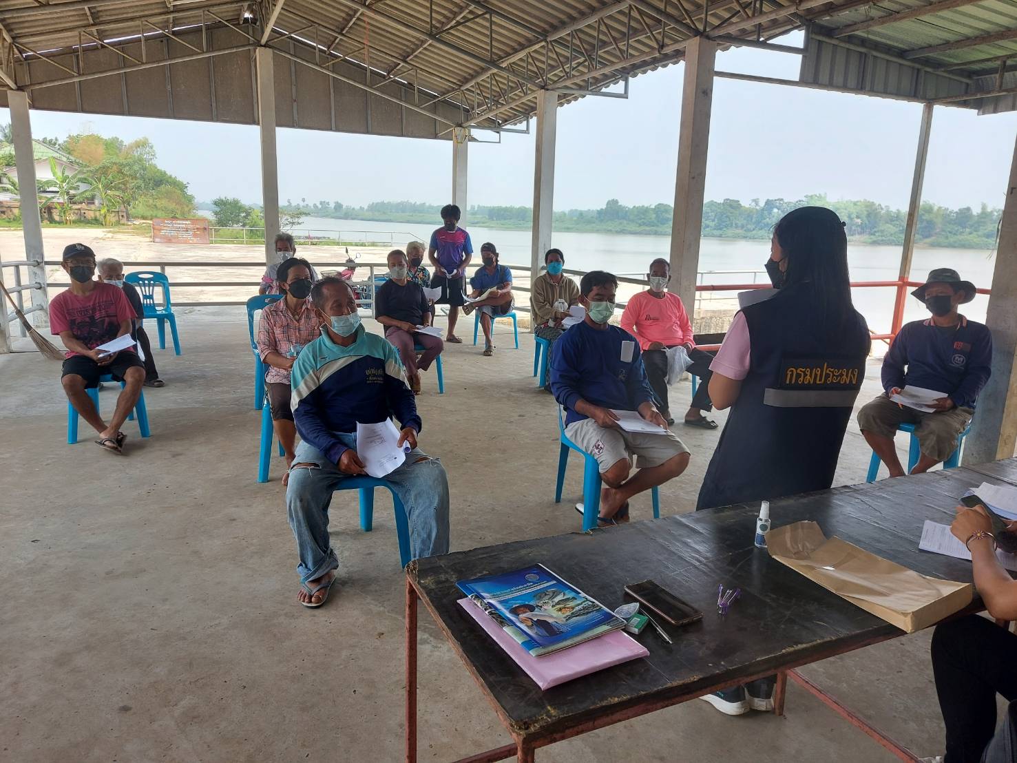  ประมงอำเภอวารินชำราบ ดำเนินงานตามแผนการปฏิบัติงานโครงการระบบส่งเสริมเกษตรแบบแปลงใหญ่ ( สัตว์น้ำจืด )   ..คลิก