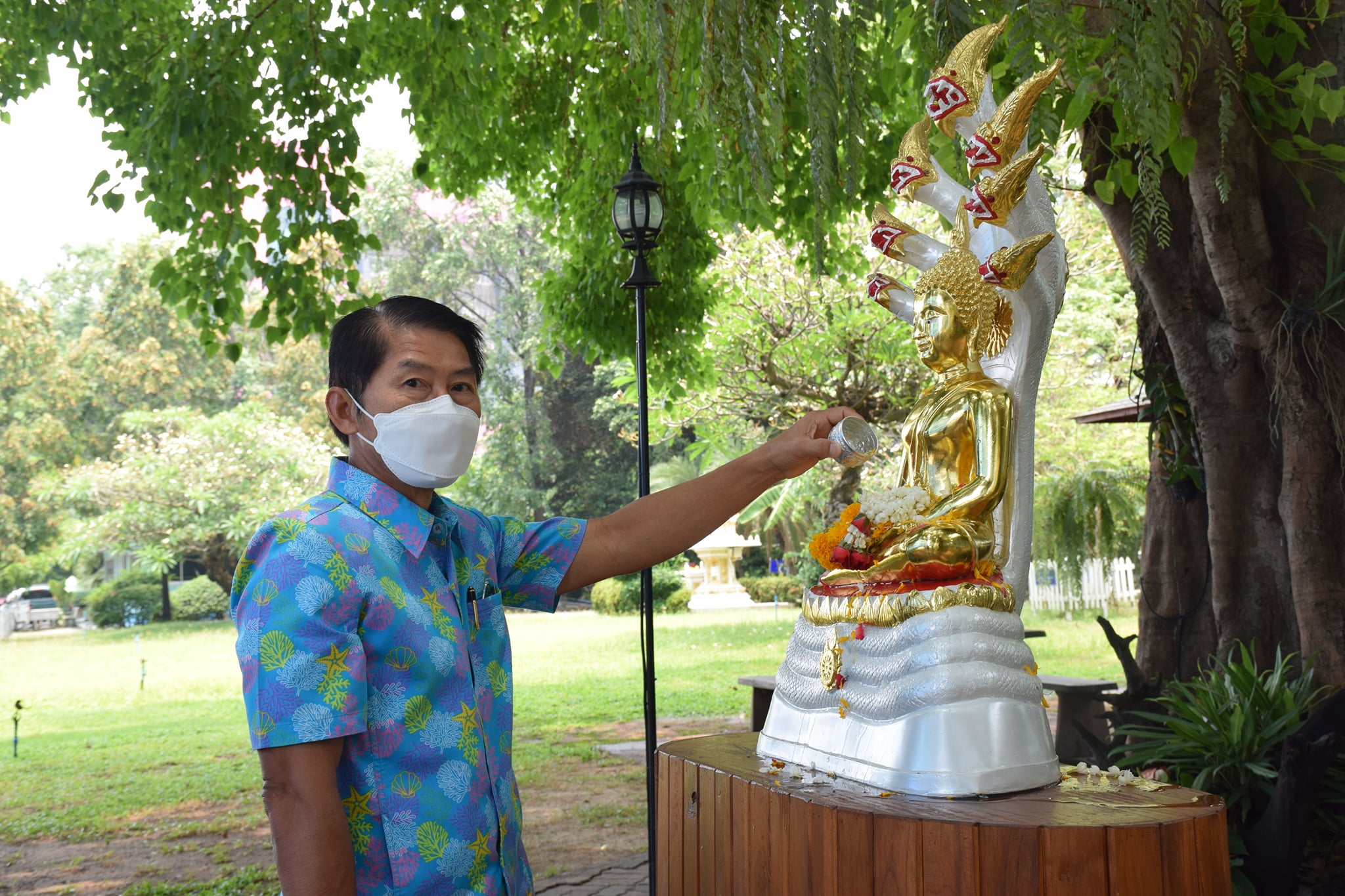 ร่วมสรงน้ำพระพุทธรูปเนื่องในเทศกาลสงกรานต์ปีใหม่ไทย ประจำปี 2565..คลิก