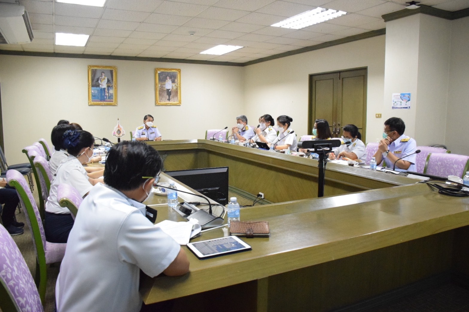 นายประพันธ์ ลีปายะคุณ รองอธิบดีกรมประมง เป็นประธานการประชุมติดตามการขับเคลื่อนคลัสเตอร์การเพาะเลี้ยงสัตว์น้ำให้เป็นไปตามนโยบายของกระทรวงเกษตรและสหกรณ์ และกรมประมง..คลิก