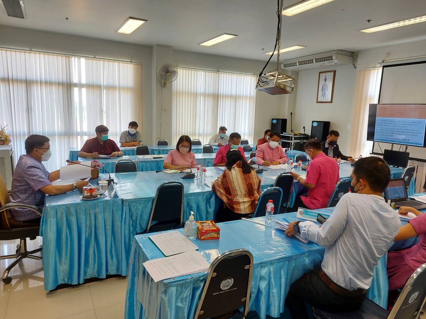 ประมงจังหวัดอุบลราชธานีร่วมประชุมคณะทำงานขับเคลื่อน ติดตาม ตรวจสอบ ประเมินผล และประชาสัมพันธ์การดำเนินการขจัดความยากจนและพัฒนาคนทุกช่วงวัยอย่างยั่งยืน ตามหลักปรัชญาเศรษฐกิจพอเพียง..คลิก