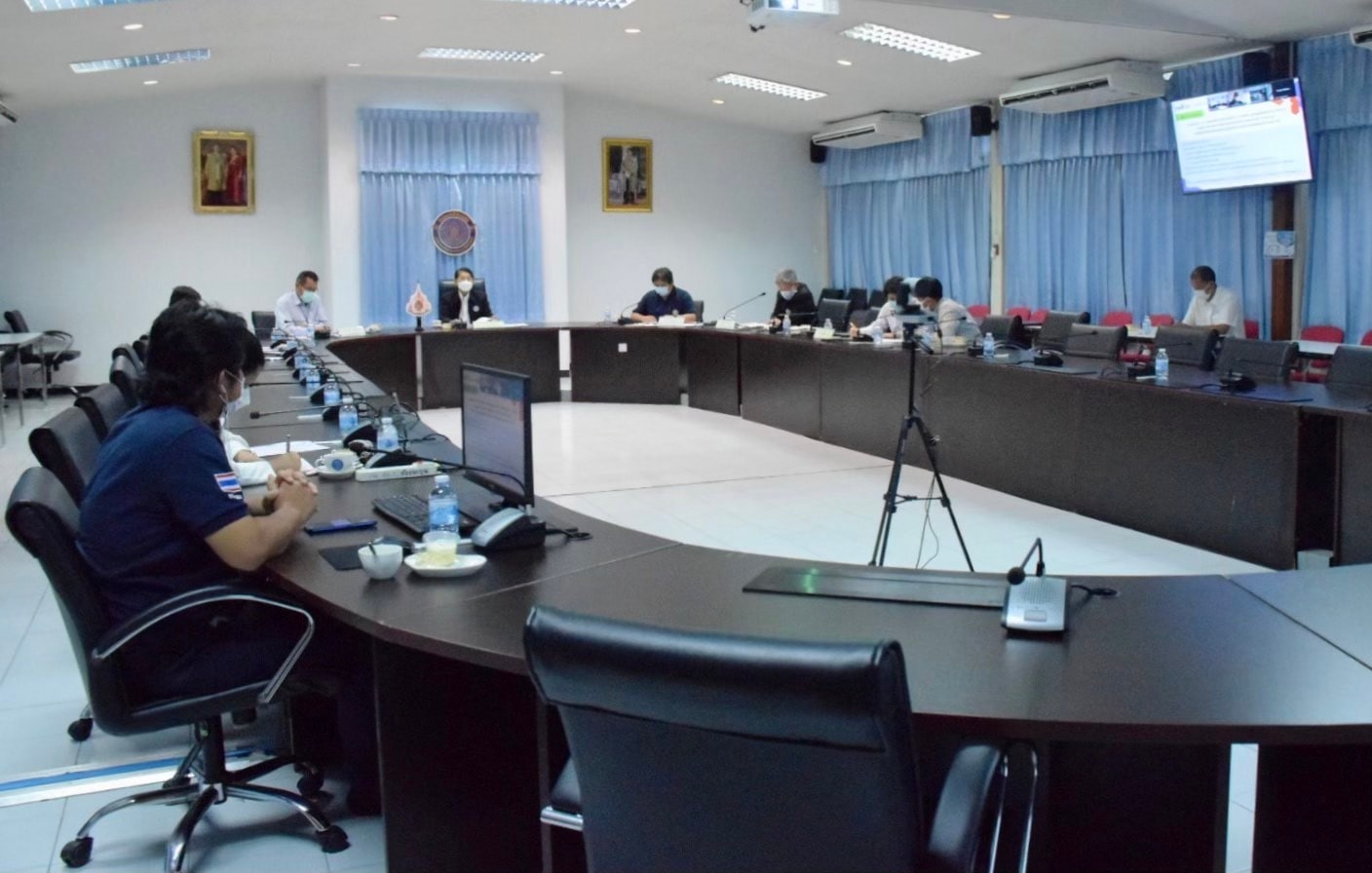 นายประพันธ์ ลีปายะคุณ รองอธิบดีกรมประมง เป็นประธานในการประชุม คณะกรรมการบริหารโครงการลดต้นทุนการผลิตกุ้งทะเลเพื่อเพิ่มขีดความสามารถการแข่งขันในอุตสาหกรรรมกุ้งทะเลอย่างยั่งยืน ปี 2564 ครั้งที่ 2/2565..คลิก