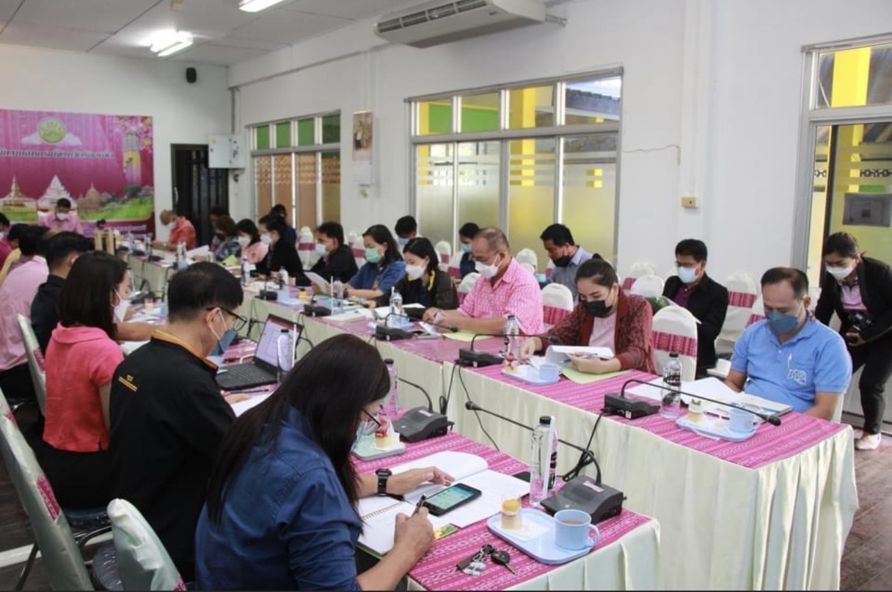 ร่วมประชุมคณะทำงานส่งเสริมและพัฒนาอาชีพและการตลาด (คทช.) ภายใต้คณะอนุกรรมการฯโยบายที่ดินจังหวัดร้อยเอ็ด  ครั้งที่ ๒/๒๕๖๕..คลิก