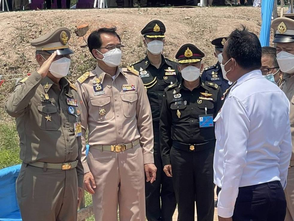 องคมนตรีลงพื้นที่ติดตามการดำเนินงานโครงการอันเนื่องมาจากพระราชดำริจังหวัดกาญจนบุรี