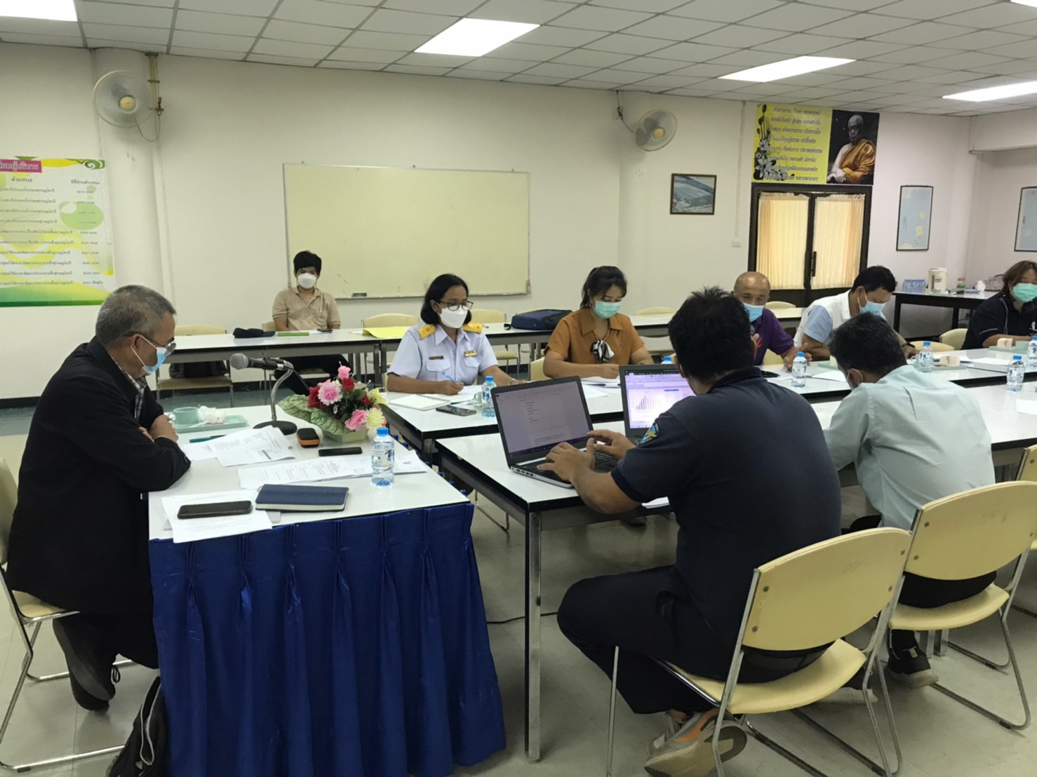 ประชุมคณะทำงานแก้ไขปัญหาการเลี้ยงกุ้งทะเลพื้นที่จังหวัดสุราษฎร์ธานี ครั้งที่ 2/2565..คลิก