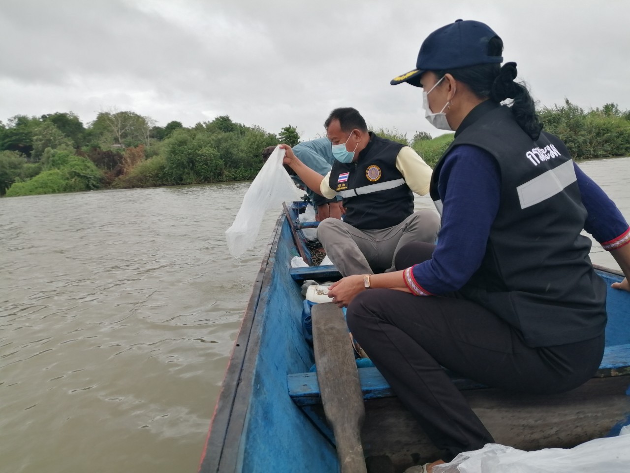 ร่วมบูรณาการบริหารจัดการแหล่งประมงเชิงนิเวศ (EMFM) ชุมชนแม่น้ำโขง จังหวัดอำนาจเจริญ ปล่อยพันธุ์ปลาลงในเขตอนุรักษ์พันธุ์สัตว์น้ำในพื้นที่แก่งต่างหล่าง ตำบลชานุมาน อำเภอชานุมาน จังหวัดอำนาจเจริญ..คลิก
