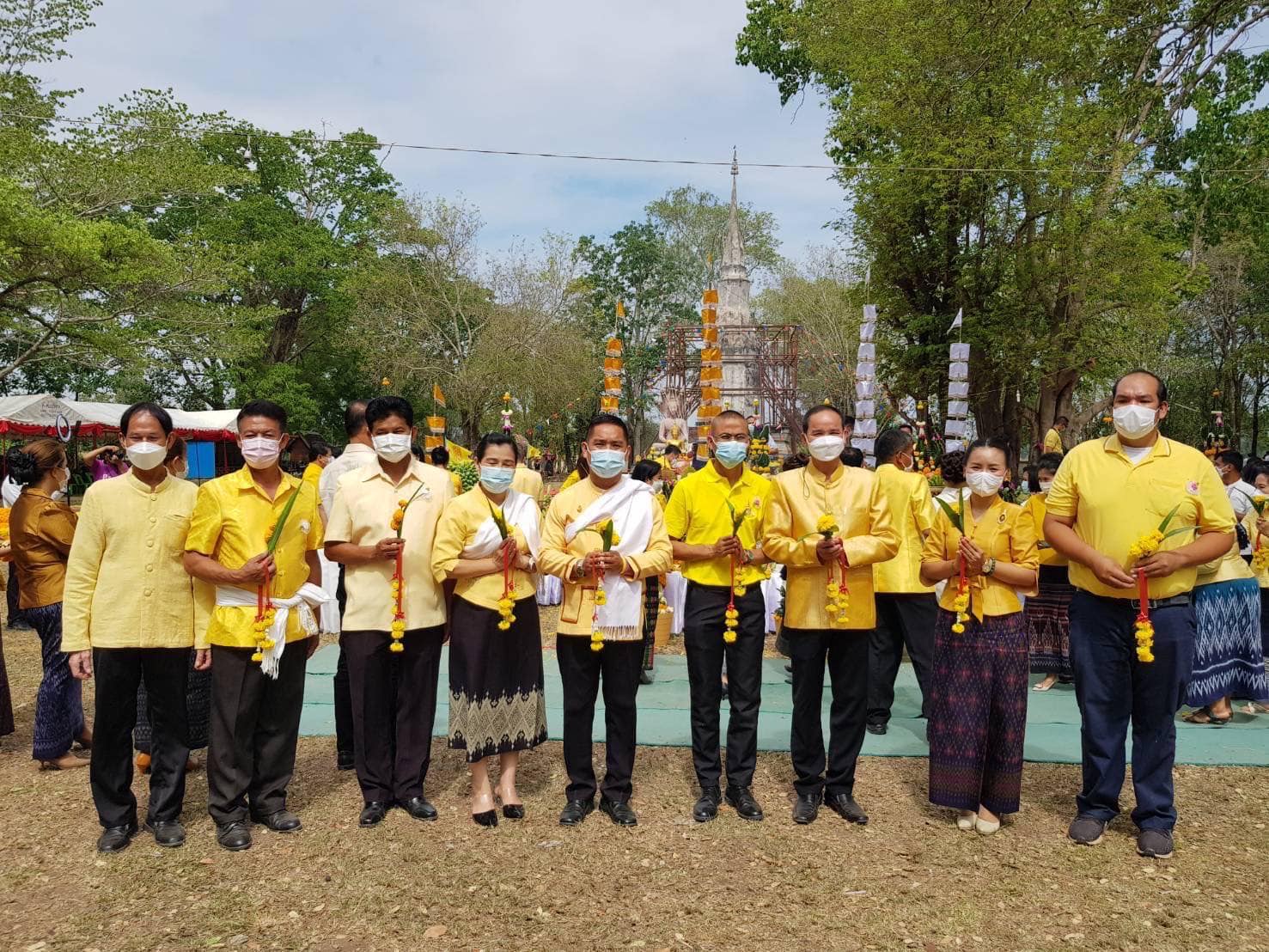 วันที่ 4 พฤษภาคม 2565 นายเมธา ตาลเหล็ก ประมงอำเภอนากลาง ร่วมพิธีเปิดงานสักการะองค์พระธาตุเมืองพิณ (สรงกู่ บูชาไฟ)  ประจำปี 2565 ณ วัดพระธาตุเมืองพิณ บ้านโนนธาตุ หมู่ที่ 7 ตำบลฝั่งแดง อำเภอนากลาง จังหวัดหนองบัวลำภู..คลิก