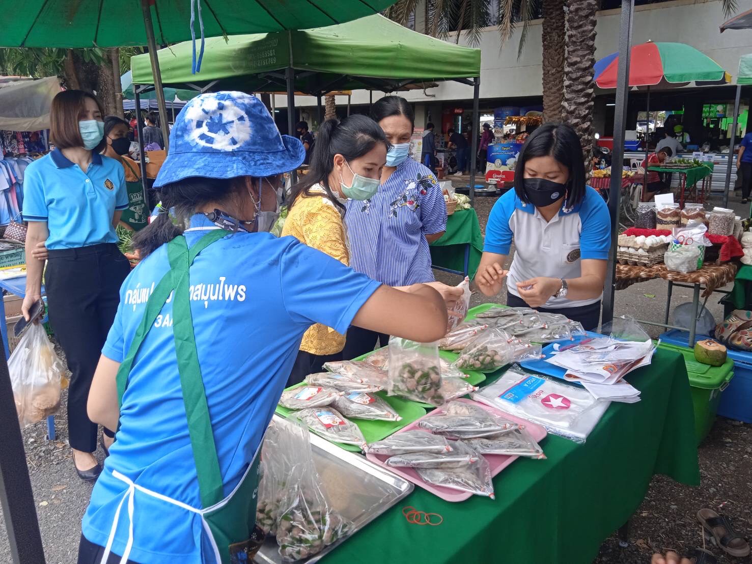 สำนักงานประมงจังหวัดหนองบัวลำภู ร่วมกับกลุ่มแปรรูปสัตว์น้ำและแปลงใหญ่ปลาตะเพียนขาวกลุ่มเกษตรอินทรีย์หนองหว้า เปิดจำหน่ายผลิตภัณฑ์แปรรูปสัตว์น้ำและปลาสดๆ จากกลุ่มเกษตรกรและชาวประมงภายใต้ชื่อ Fisherman Shop@หนองบัวลำภู..คลิก