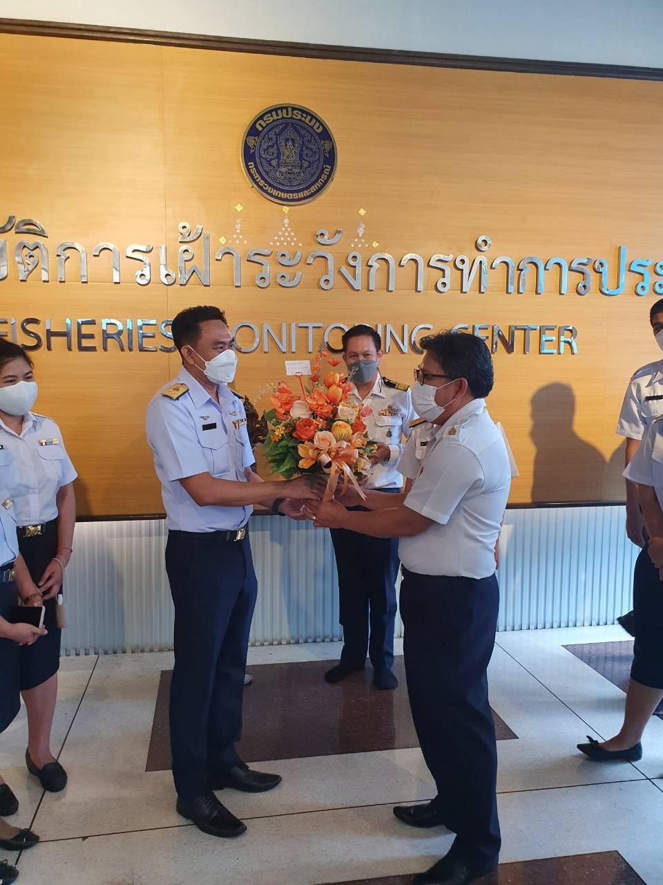 บุคลากรกองบริหารจัดการเรือประมงและการทำการประมงร่วมกันแสดงความยินดีเนื่องในโอกาสเข้ารับตำแหน่งของผู้อำนวยการกองบริหารจัดการเรือประมงและการทำการประมง..คลิก