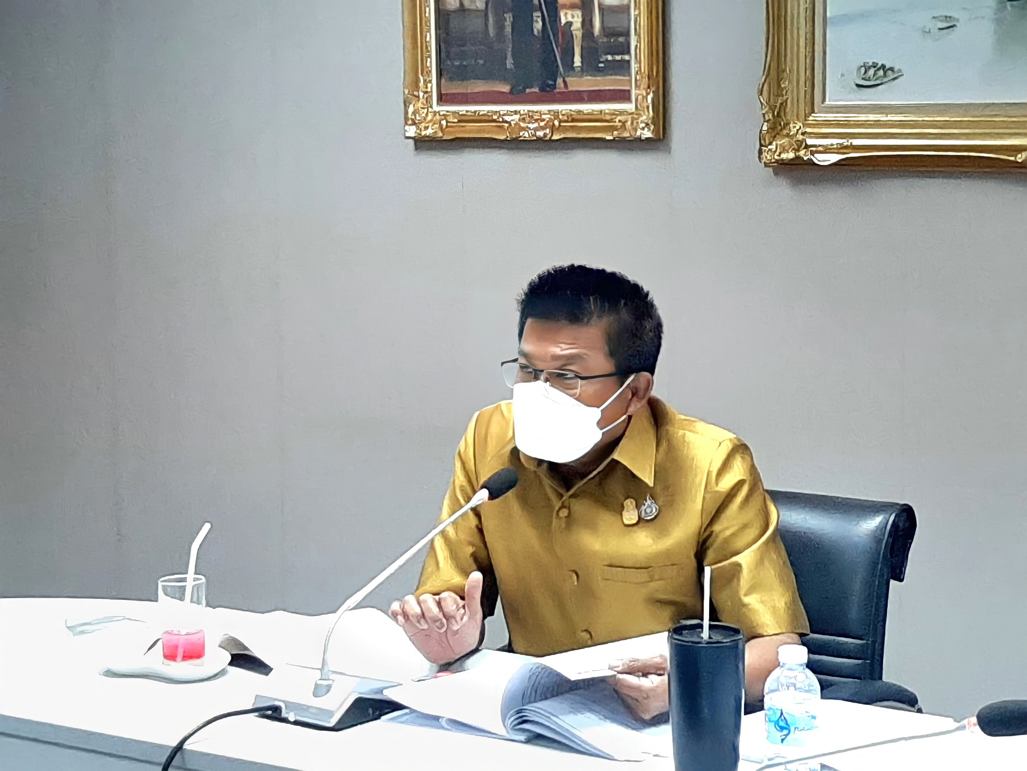 นายบัญชา สุขแก้ว รองอธืบดีกรมประมง เป็นประธานในการประชุมหารือแนวทางการขอรับใบอนุญาตประกอบกิจการแพปลาและกระทำการเป็นผู้ขายทอดตลาดสินค้าสัตว์น้ำ