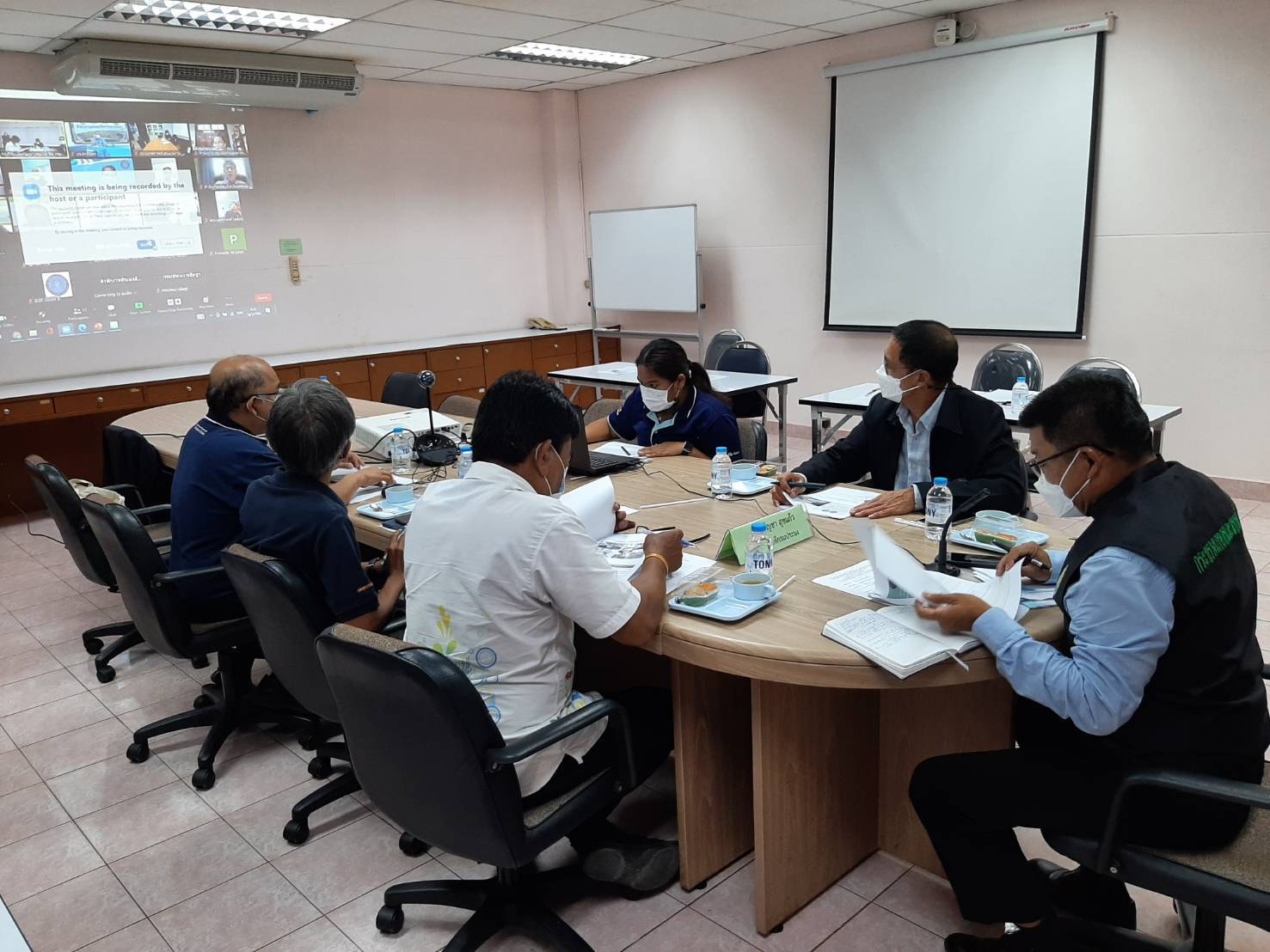 นายบัญชา สุขแก้ว รองอธิบดีกรมประมง เป็นประธานการประชุมแนวทางการดำเนินโครงการพัฒนาและเพิ่มความอุดมสมบูรณ์ของทรัพยากรสัตว์น้ำและคงความหลากหลายทางชีวภาพในพื้นที่ 3 แหล่งน้ำ (หนองหาร บึงบอระเพ็ด กว๊านพะเยา) ปีงบประมาณ พ.ศ 2565 (โครงการประมงร่วมอาสาพาปลากลับบ้าน)