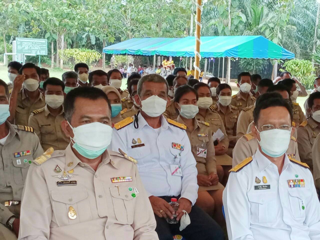 เฝ้ารับเสด็จ  สมเด็จพระกนิษฐาธิราชเจ้า กรมสมเด็จพระเทพรัตนราชสุดาฯ สยามบรมราชกุมารี ณ ศูนย์การเรียนตำรวจตระเวนชายแดนบ้านแผ่นดินเสมอ ม.2 ต.คลองท่อมเหนือ อ.คลองท่อม จ.กระบี่..คลิก