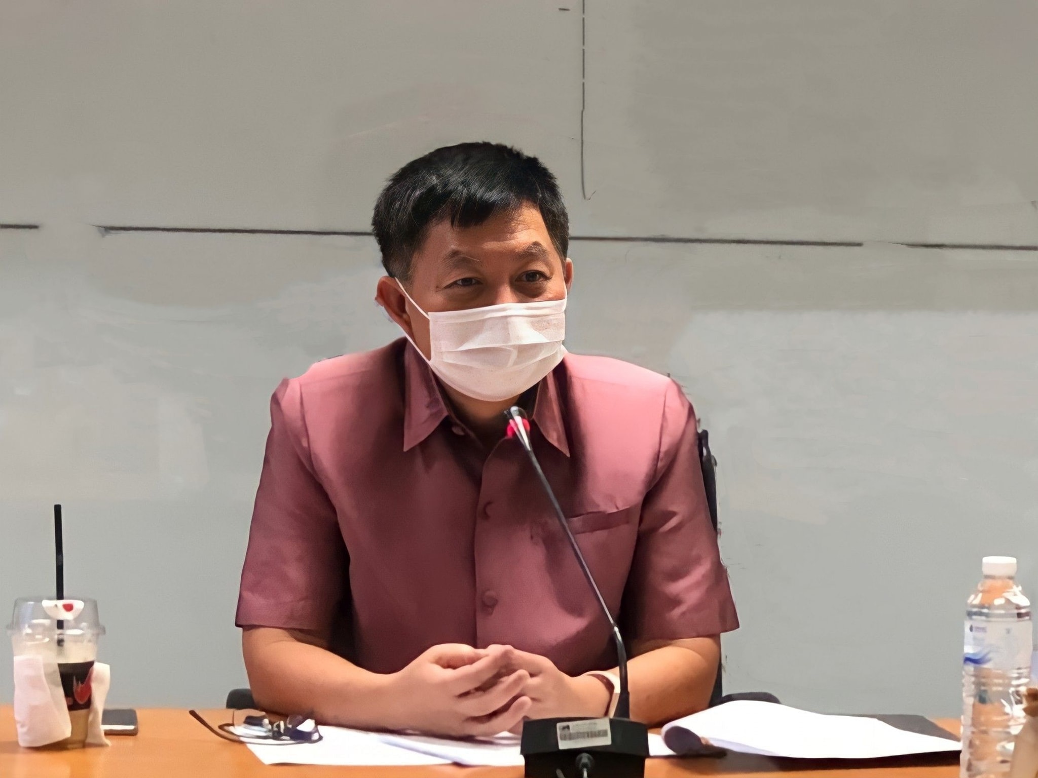 นายถาวร ทันใจ รองอธิบดีกรมประมง เป็นประธานในการประชุมหารือเกี่ยวกับคณะกรรมการฟื้นฟูและพัฒนาศักยภาพการประมงไทย