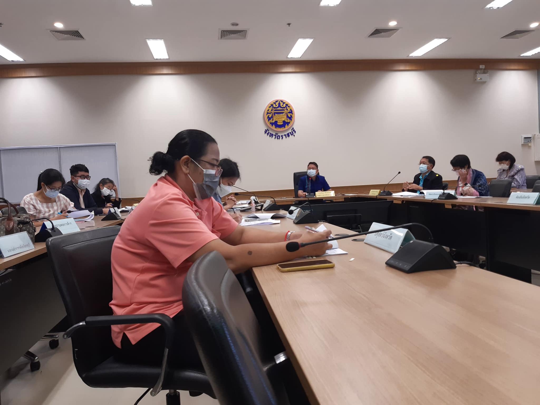 ร่วมประชุมคณะทำงานขจัดความยากจนและพัฒนาคนทุกช่วงวัยอย่างยั่งยืนตามหลักปรัชญาเศรษฐกิจพอเพียง..คลิก
