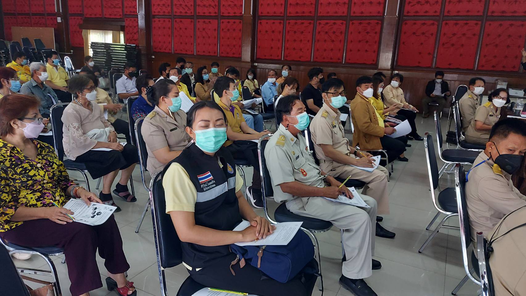เข้าร่วมประชุมชี้แจงและประชาสัมพันธ์โครงการงานศึกษาความเหมาะสมและสำรวจออกแบบรายละเอียดระบบป้องกันน้ำท่วมและระบบระบายน้ำหลักเพื่อบรรเทาปัญหาน้ำท่วมพื้นที่ชุมชนลุ่มน้ำภาคเหนือ ระยะที่ 3..คลิก