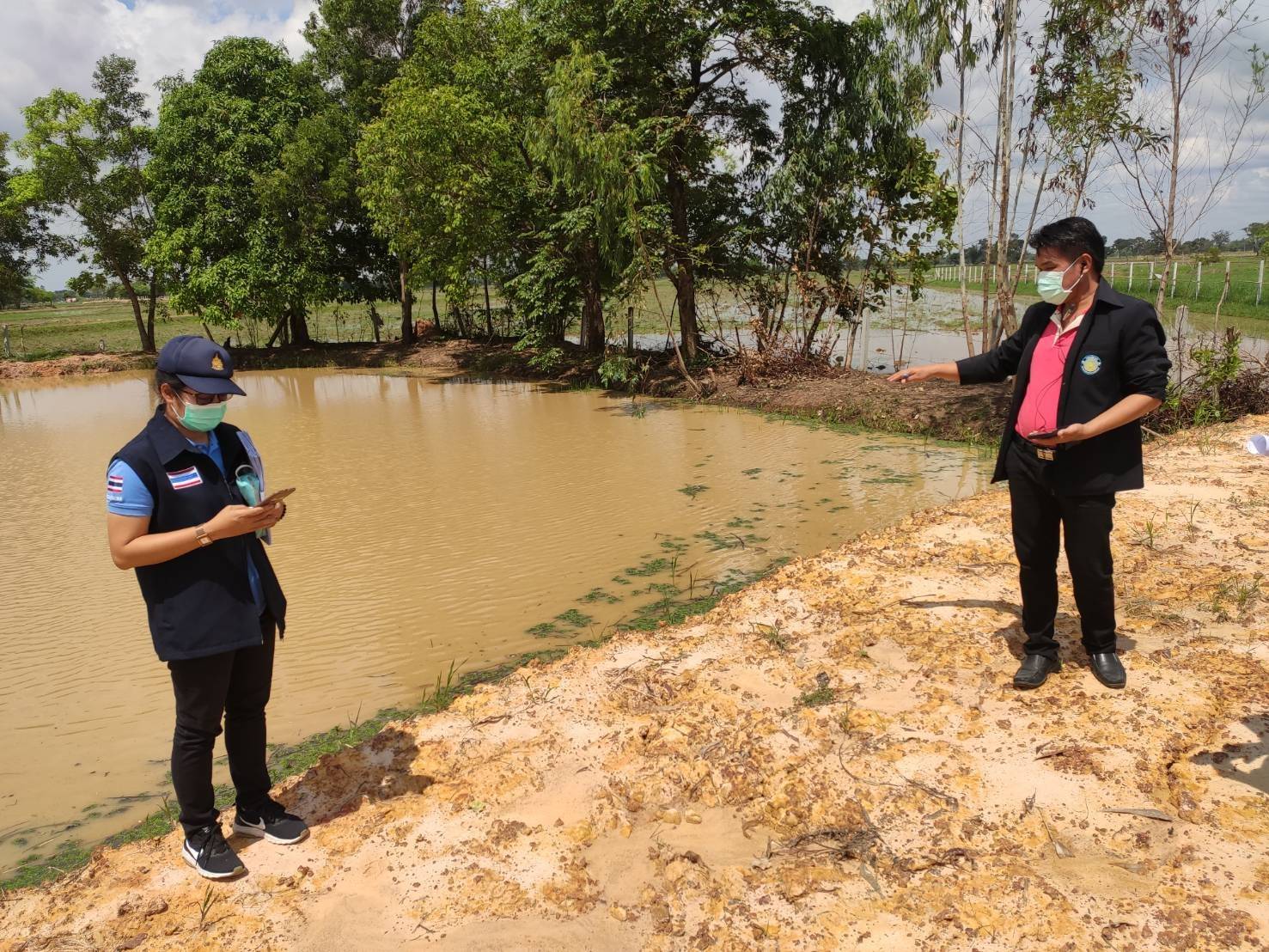 ตรวจประเมินเกษตรกรที่อยู่ในระยะปรับเปลี่ยน รับรองคุณภาพสินค้าประมง ตามโครงการยกระดับคุณภาพมาตรฐานสินค้าประมง กิจกรรมพัฒนาเกษตรอินทรีย์ ให้แก่เกษตรผู้เข้าร่วมโครงการฯ..คลิก