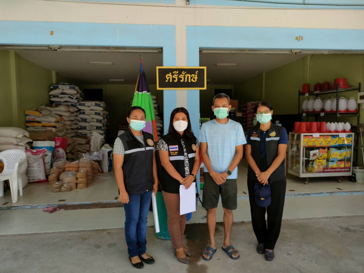 สำนักงานประมงจังหวัดพัทลุง ลงพื้นที่ประชาสัมพันธ์ และตรวจสอบให้คำแนะนำร้านค้าปัจจัยการผลิตในพื้นที่ 3 อำเภอ