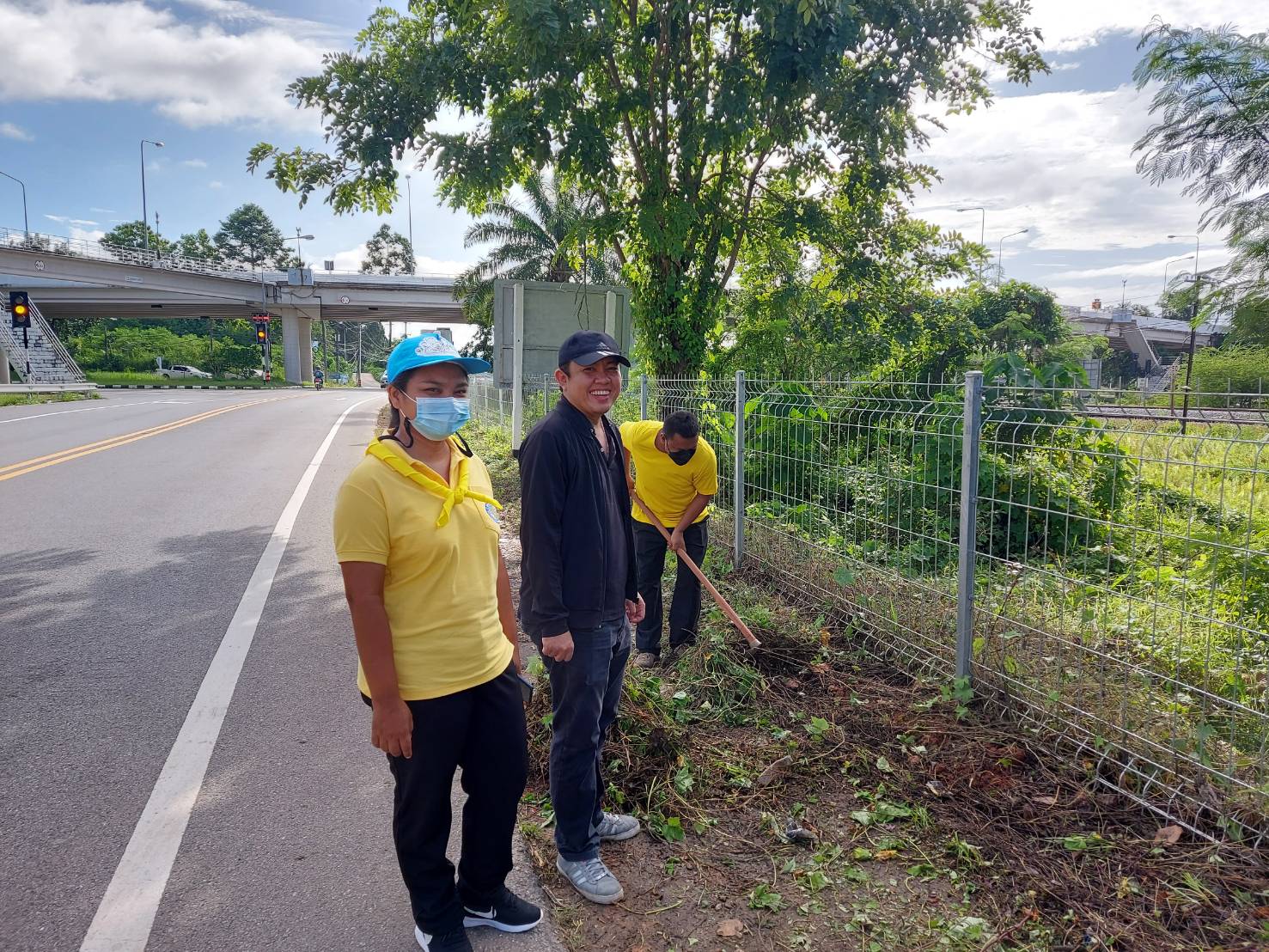 กิจกรรมจิตอาสาพัฒนา รวมใจไทย ปลูกต้นไม้ เพื่อแผ่นดิน จังหวัดชุมพร เนื่องในวันต้นไม้ประจำปีของชาติ พ.ศ. 2565..คลิก