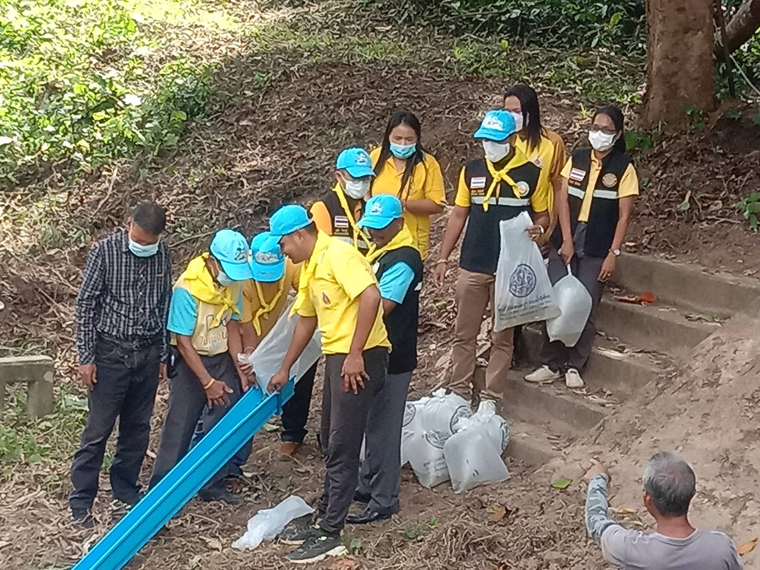 สำนักงานประมงจังหวัดพัทลุง ร่วมปล่อยพันธุ์สัตว์น้ำเพื่อเพิ่มผลผลิตสัตว์น้ำในแหล่งน้ำธรรมชาติพื้นที่อำเภอศรีบรรพต