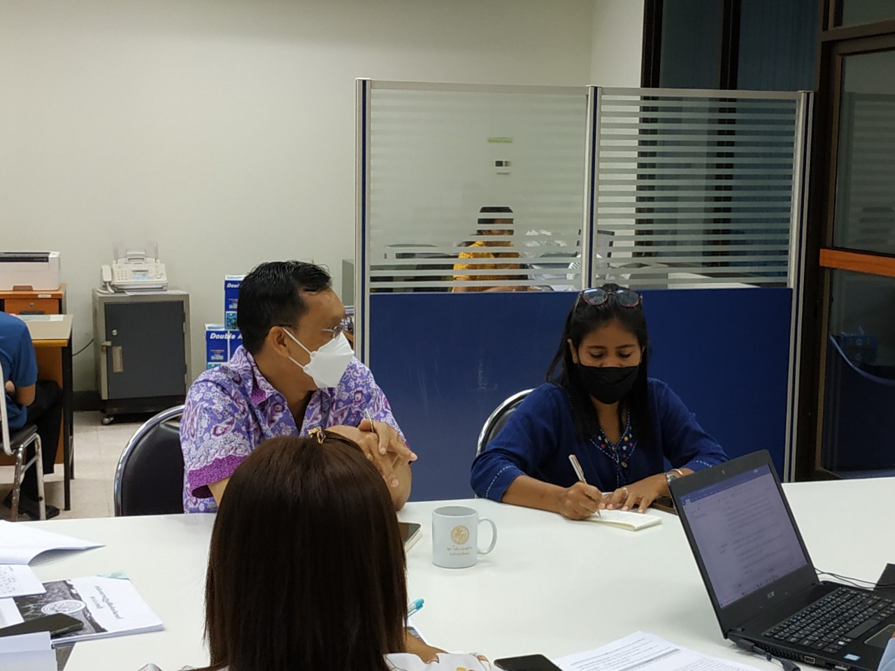 จัดประชุมเชิงปฏิบัติการเพื่อทบทวนจัดทำแผนปฏิบัติราชการประจำปีของจังหวัด..คลิก