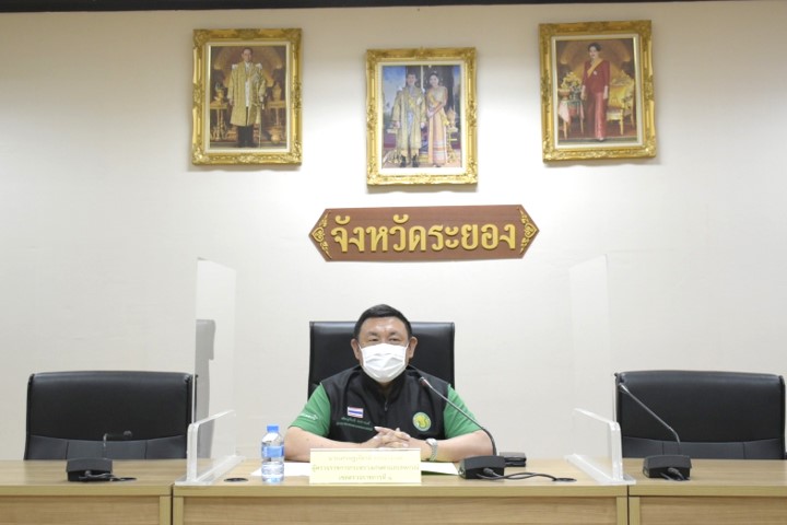 นางนันทวัน ศานติสาธิตกุล ผู้อำนวยการศูนย์วิจัยและพัฒนาการเพาะเลี้ยงสัตว์น้ำชายฝั่งระยอง เข้าร่วมประชุมติดตามผลการดำเนินงานโครงการตามแผนการตรวจราชการของผู้ตรวจราชการกระทรวงเกษตรและสหกรณ์ เขตที่ 8 (นายเศรษฐเกียรติ กระจ่างวงษ์)..คลิก
