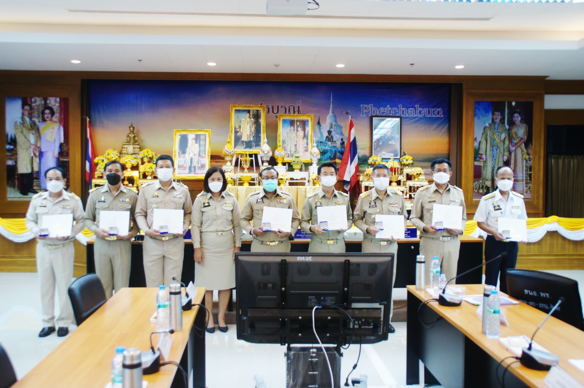 ประมงจังหวัดเพชรบูรณ์ เข้ารับมอบปีกฝนหลวงพิเศษ พระราชทาน