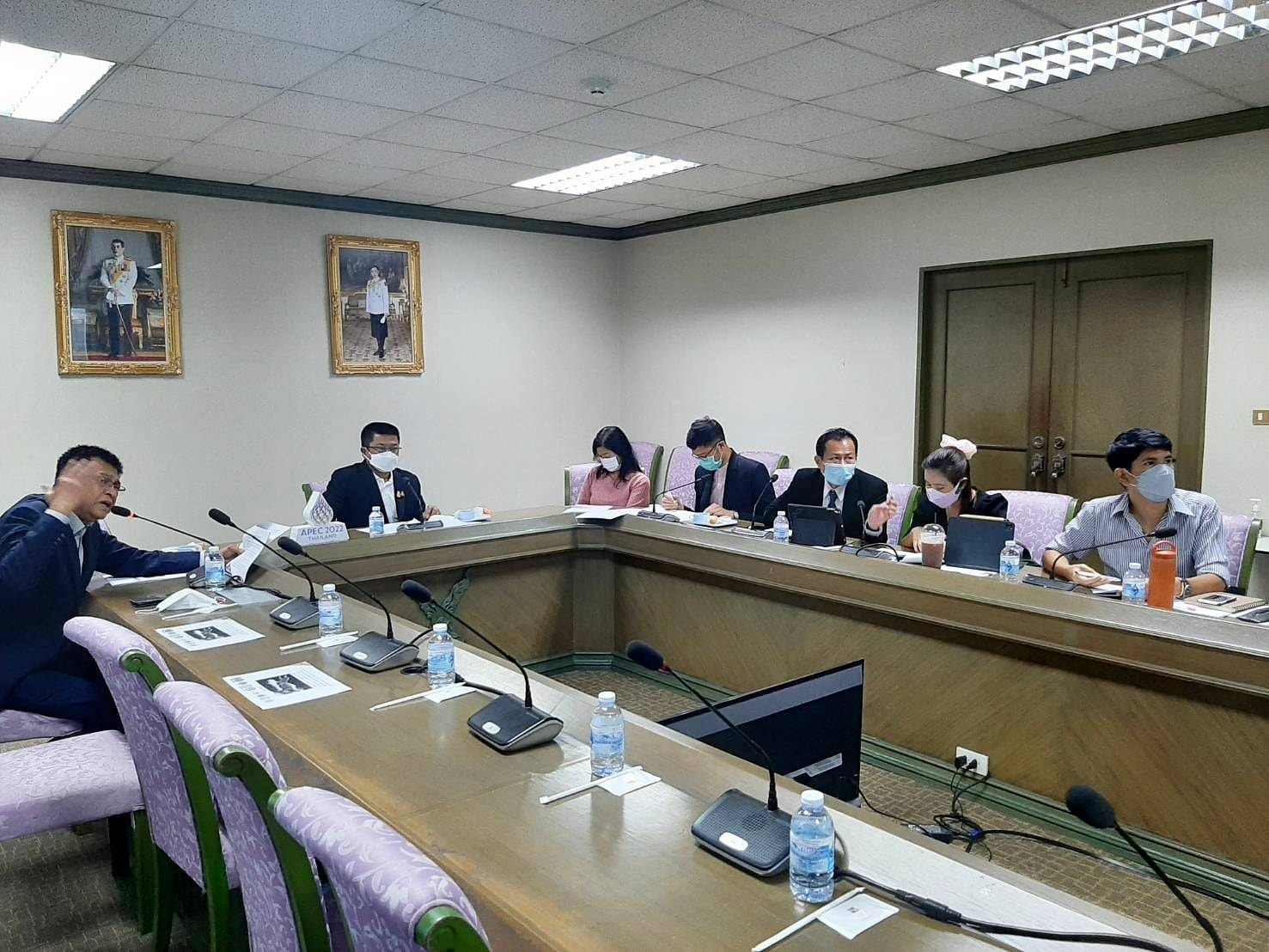 นายบัญชา สุขแก้ว รองอธิบดีกรมประมง เป็นประธานการประชุมออนไลน์ข้อเสนอ (Proposal) ปรับลดบัญชีจระเข้น้ำจืด (Crocodylus siamensis) ของไทย..คลิก