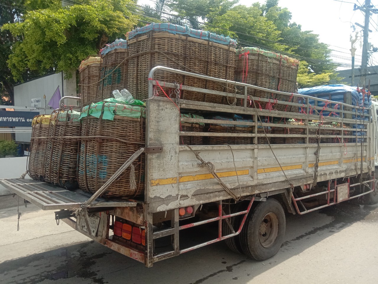 ตรวจสินค้าประมงที่นำเข้า ส่งออก ทางจุดผ่านแดนถาวรบ้านคลองลึก..คลิก