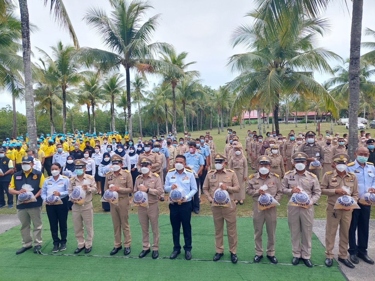 พิธีปล่อยพันธุ์สัตว์น้ำ เนื่องในวันเฉลิมพระชนมพรรษา สมเด็จพระนางเจ้าฯพระบรมราชินี 3 มิถุนายน 2565..คลิก